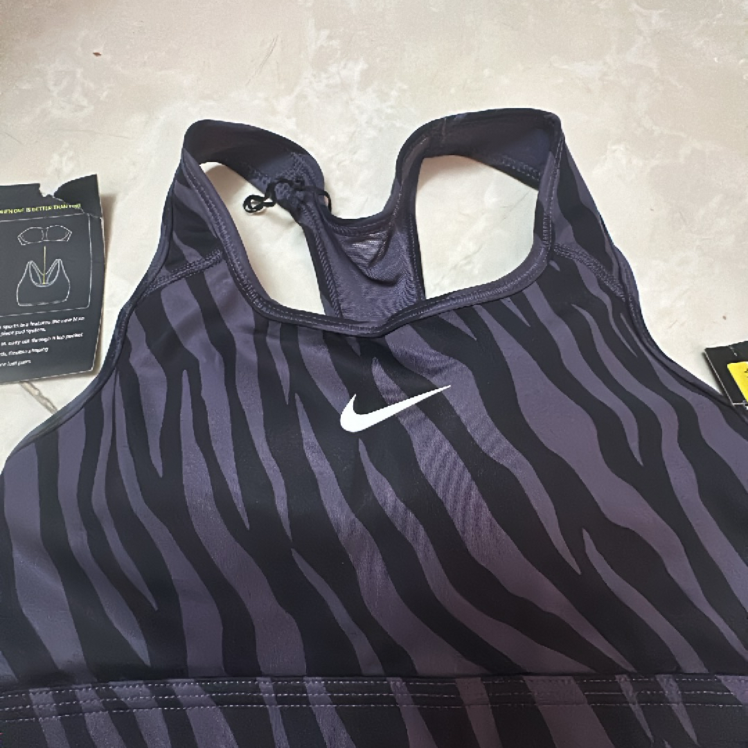 Áo bra thể thao chính hãng Nike màu tím- size S - ngực 80 - mới 100% 304556