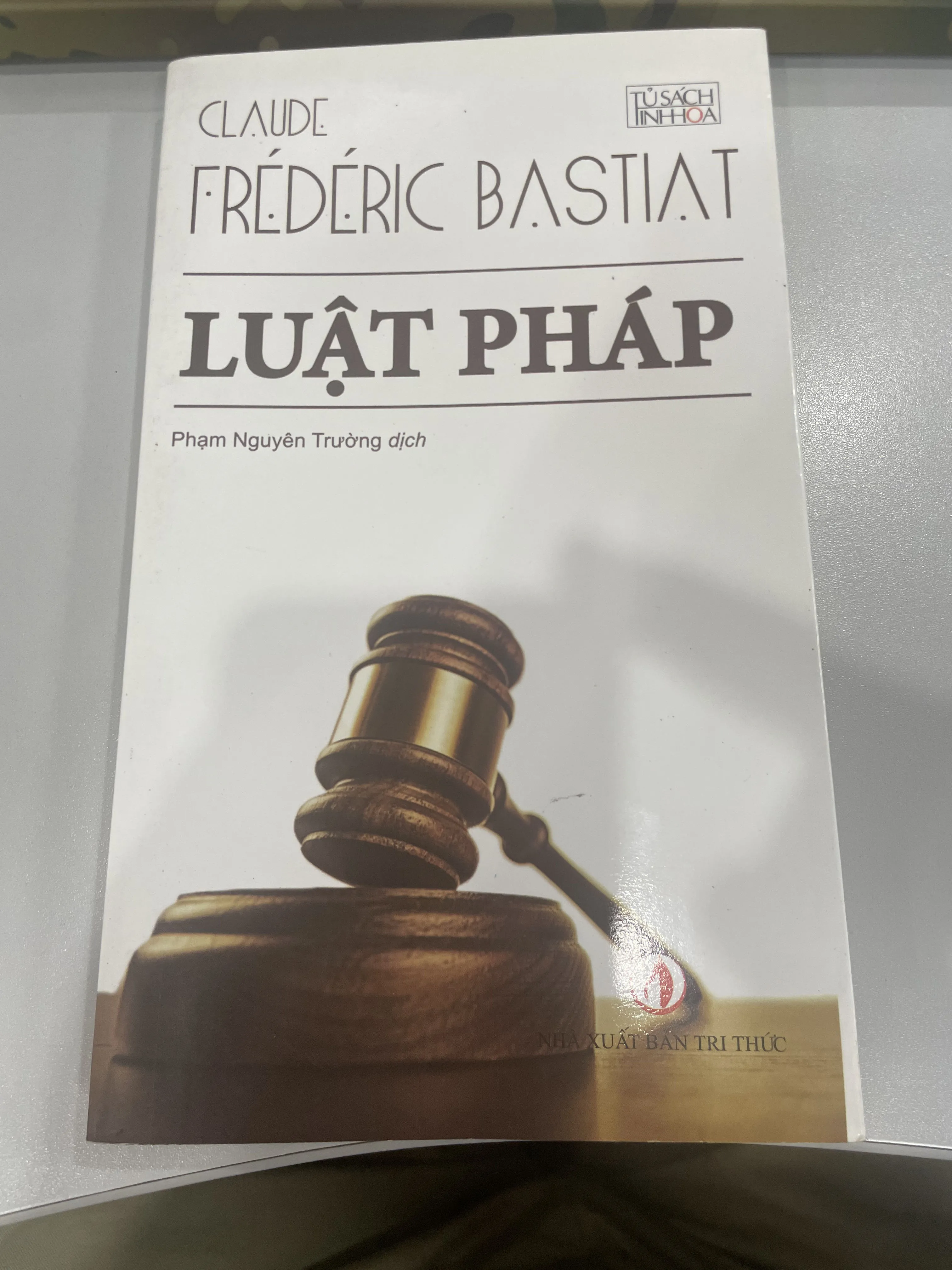 Luật pháp - Claude Frederic Bastiat