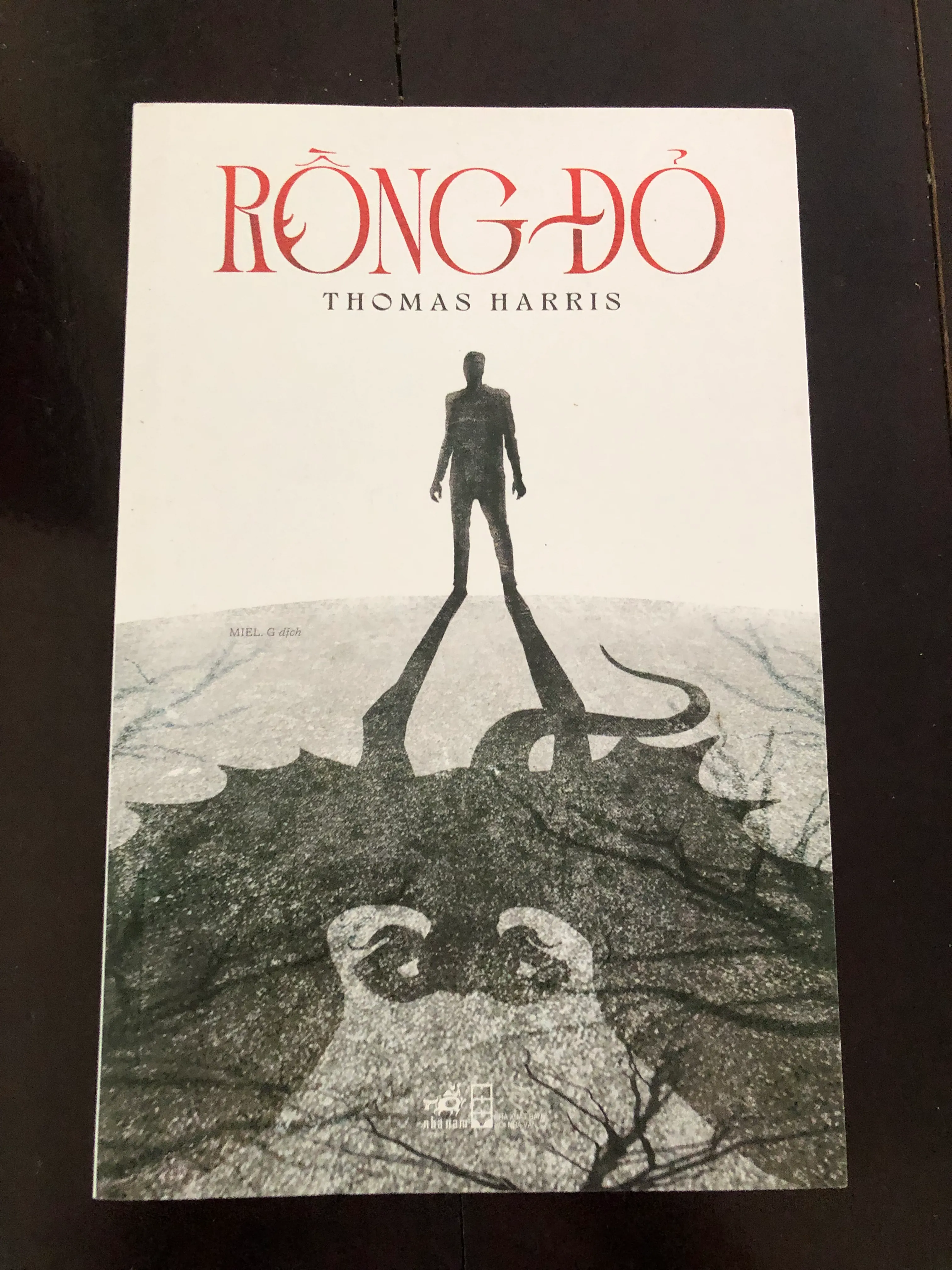 Sách Chuyện Rồng Đỏ của Thomas Harris còn mới 90%