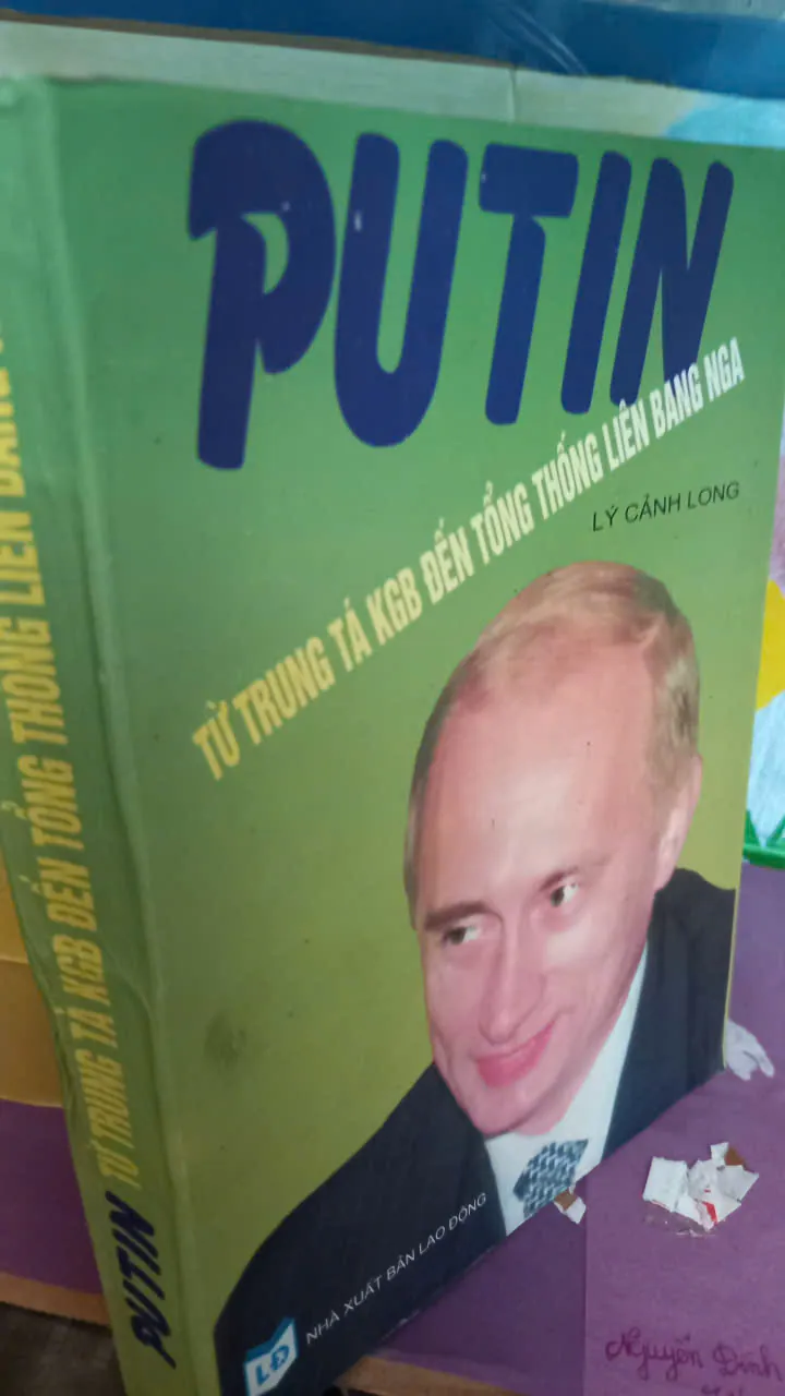 pu tin từ trung tá đến tổng thống liên bang nga