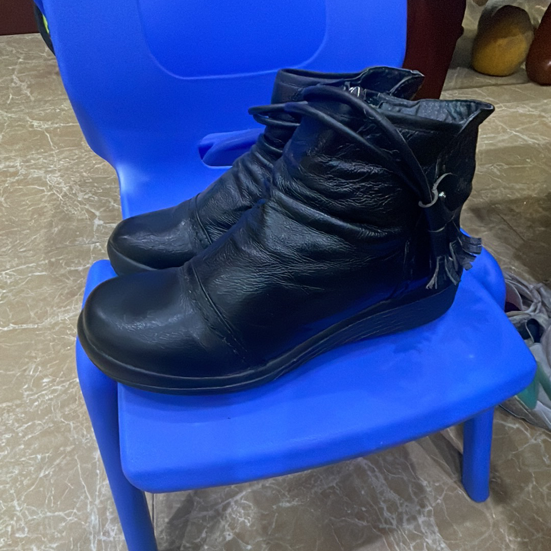 Boot size 36, đã qua sử dụng da thật 