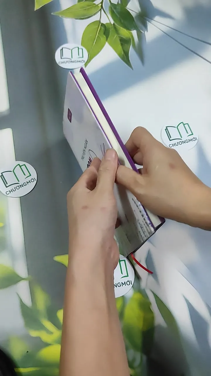 [MIỄN PHÍ BỌC SÁCH] Truyện Ngắn Con Bướm Tím - Rệp Nâu 750815