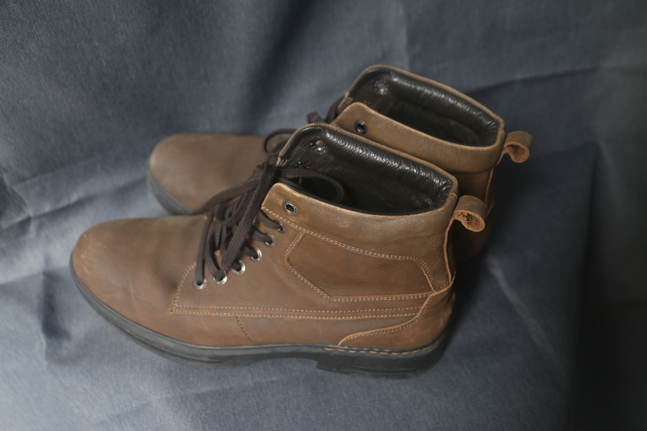 Giày Boot Da Bò Thật size 41-42 536305