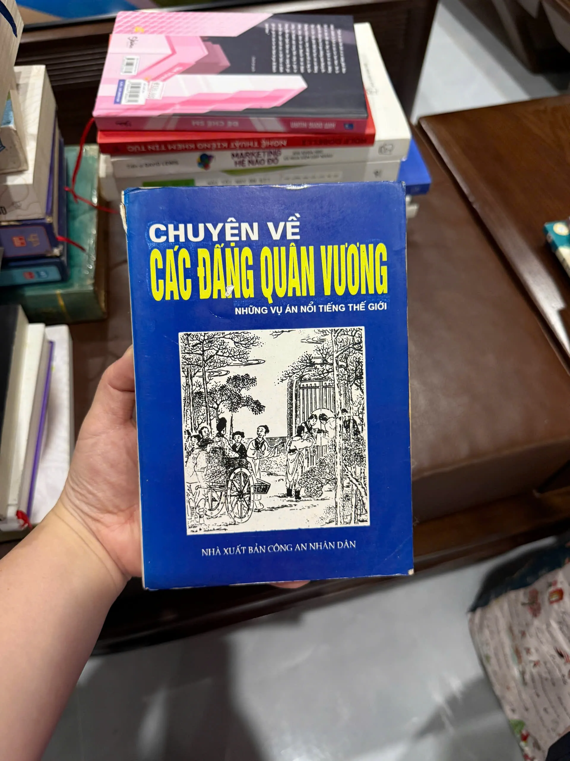 CHUYỆN VỀ CÁC ĐẤNG QUÂN VƯƠNG – NHỮNG VỤ ÁN NỔI TIẾNG THẾ GIỚI - K4