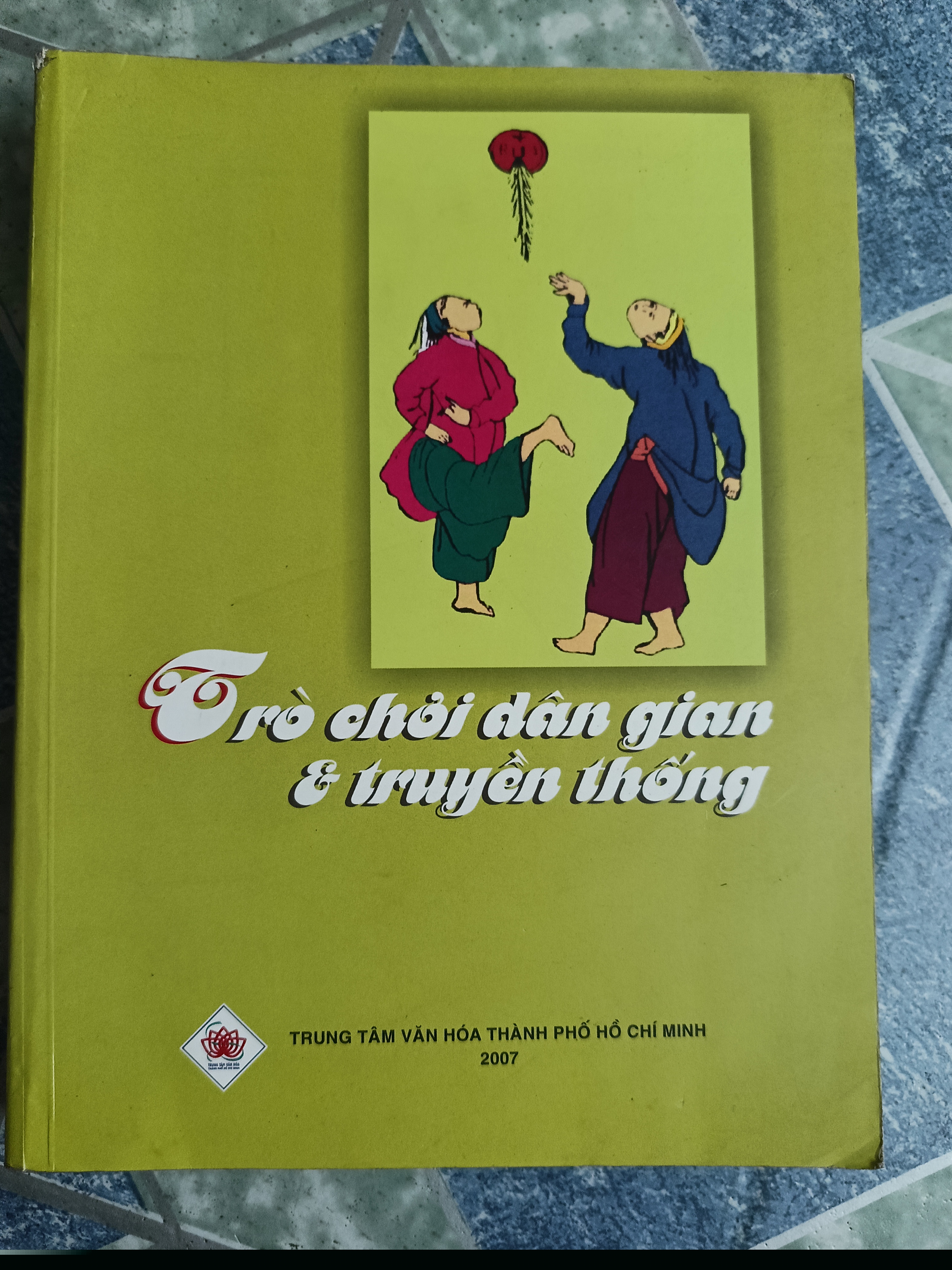 Trò chơi dân gian và truyền thống