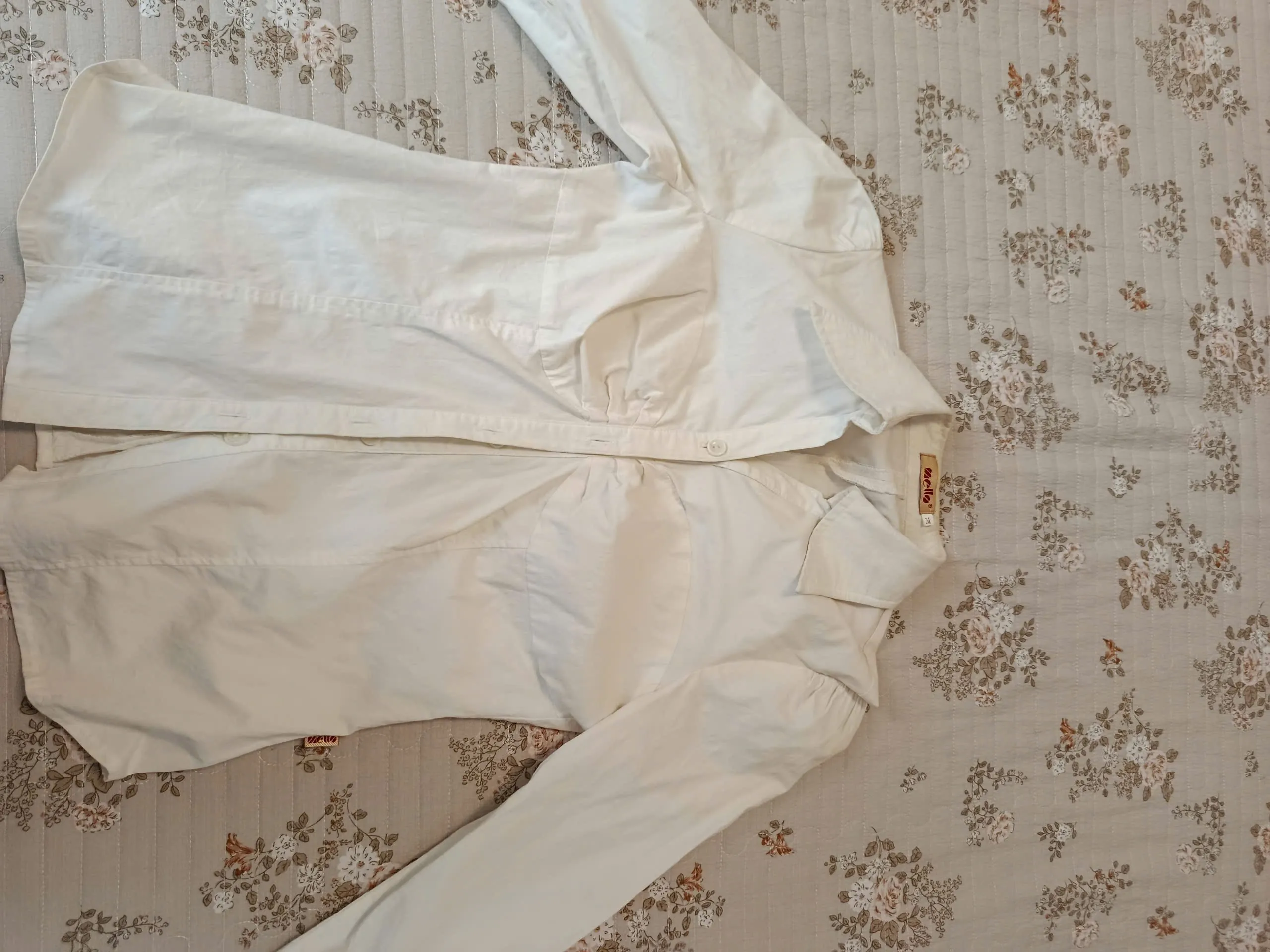 Sơ mi trắng size M