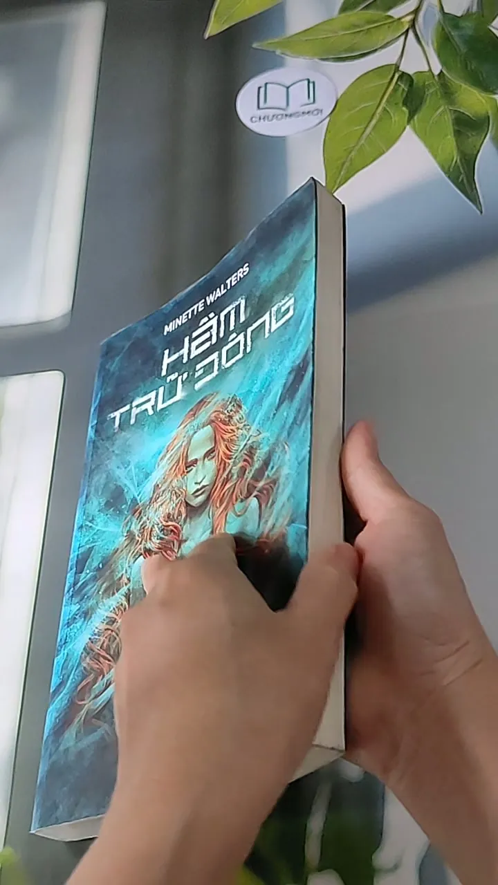 Hầm Trữ Đông (2006) - Minette Walters 607713