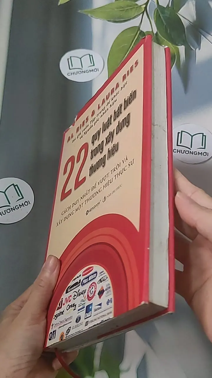22 quy luật bất biến trong xây dựng thương hiệu - Al Ries 688427