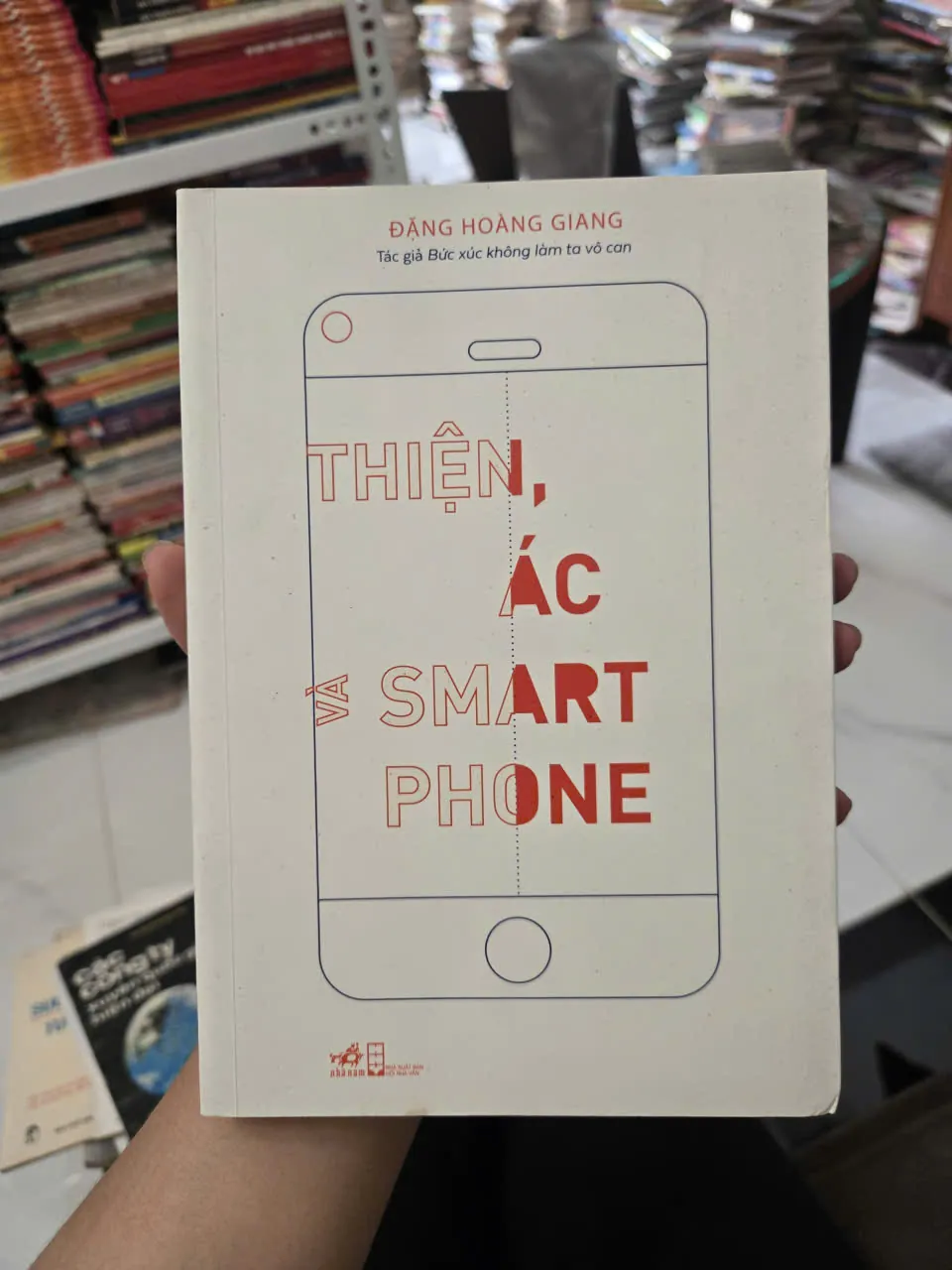 thiện ác smartphone