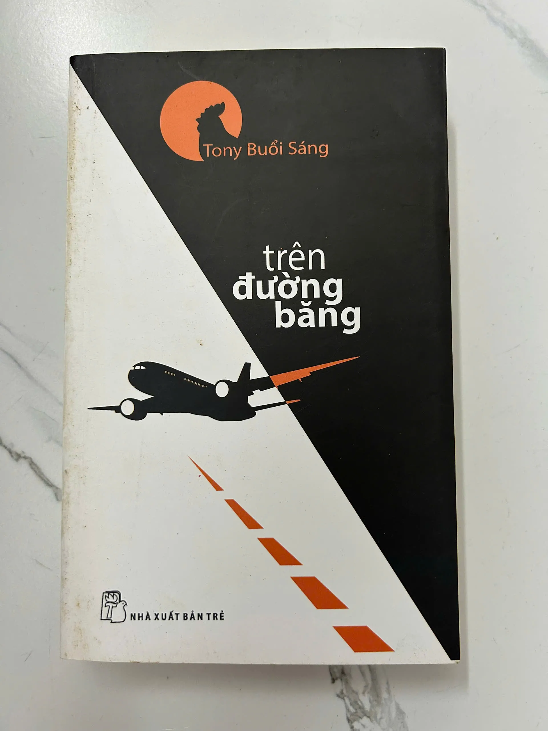 Trên đường băng – Tony Buổi Sáng