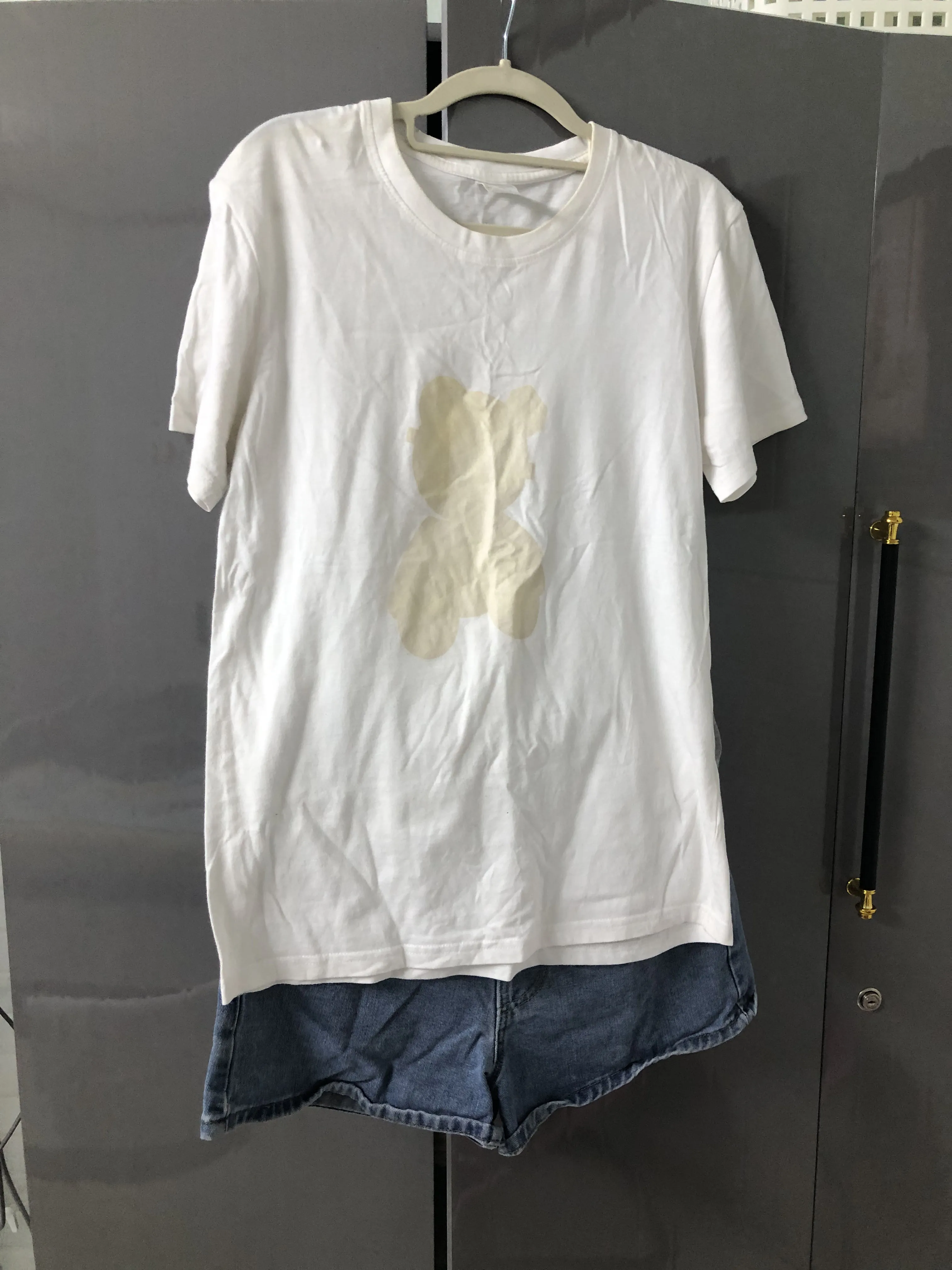 Bộ trang phục thường ngày