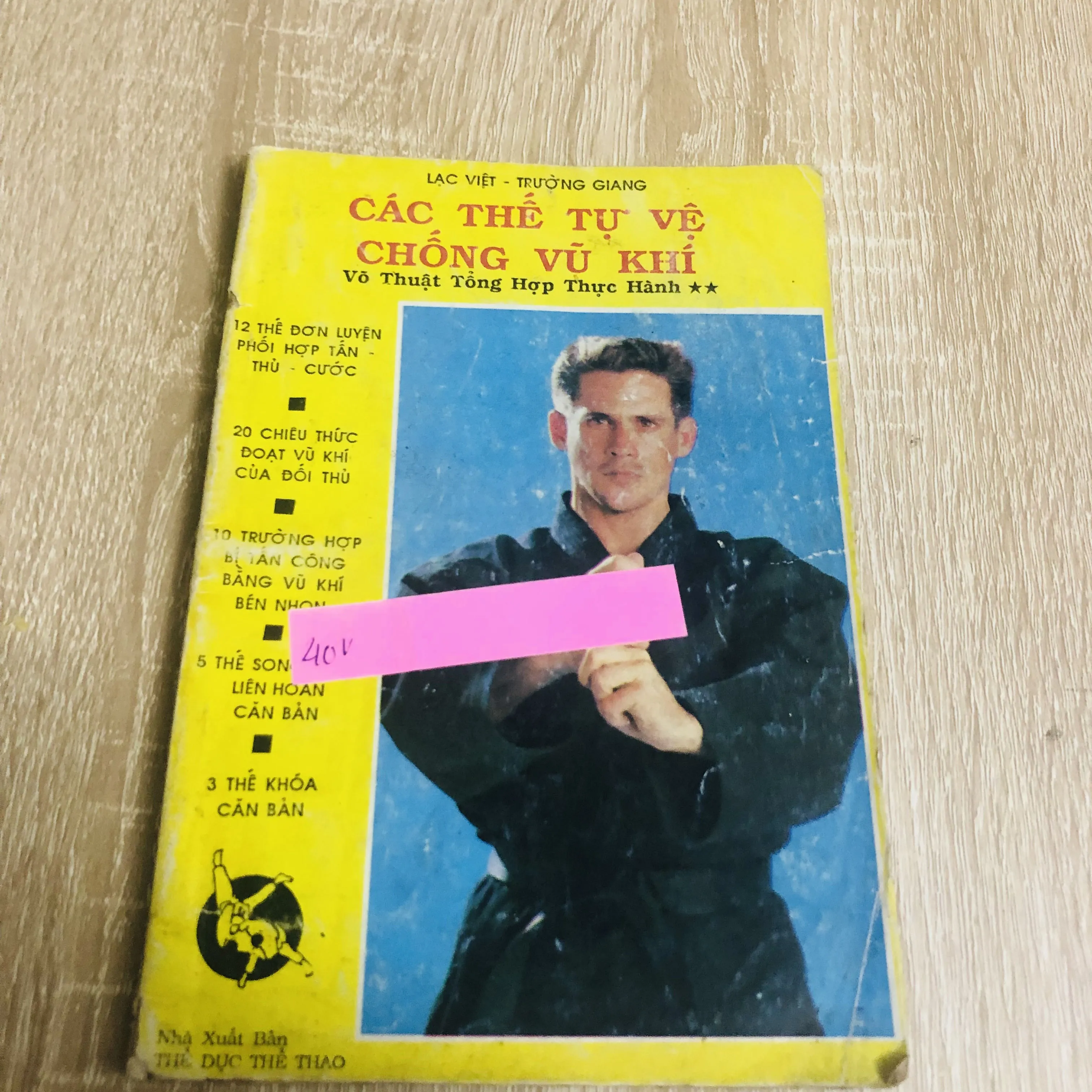 TÌM HIỂU VÕ THUẬT CÁC THẾ TỰ VỆ CHỐNG VŨ KHÍ 