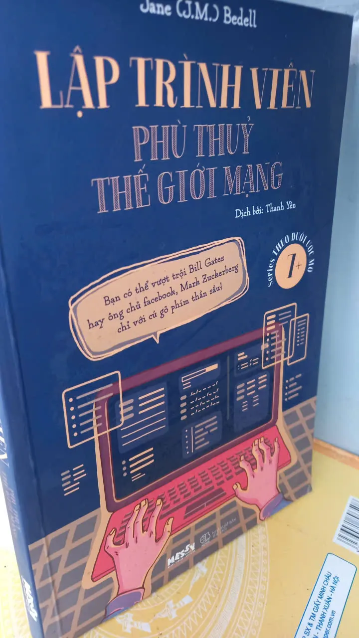 lập trình viên phù thuỷ trong thế giới mạng