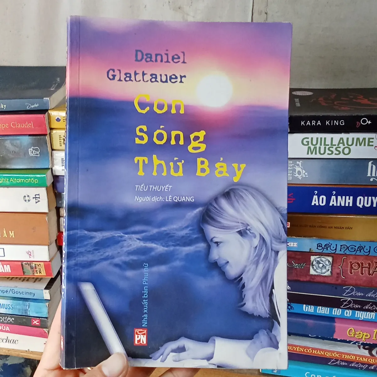 Còn Sóng Thứ Bảy - Daniel Glattauer 