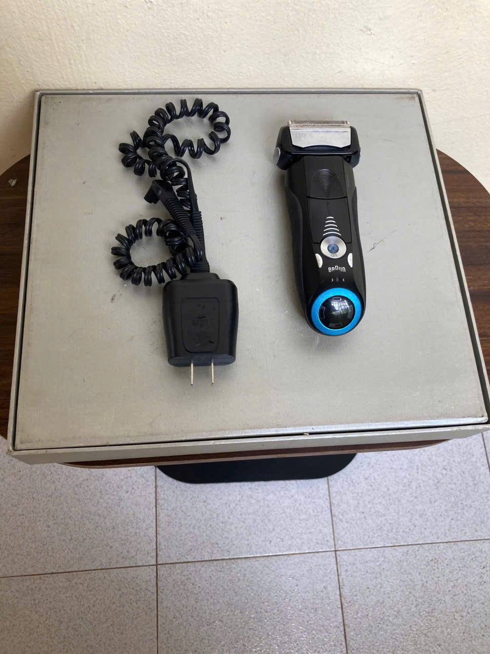 Máy cạo râu Braun series 7
