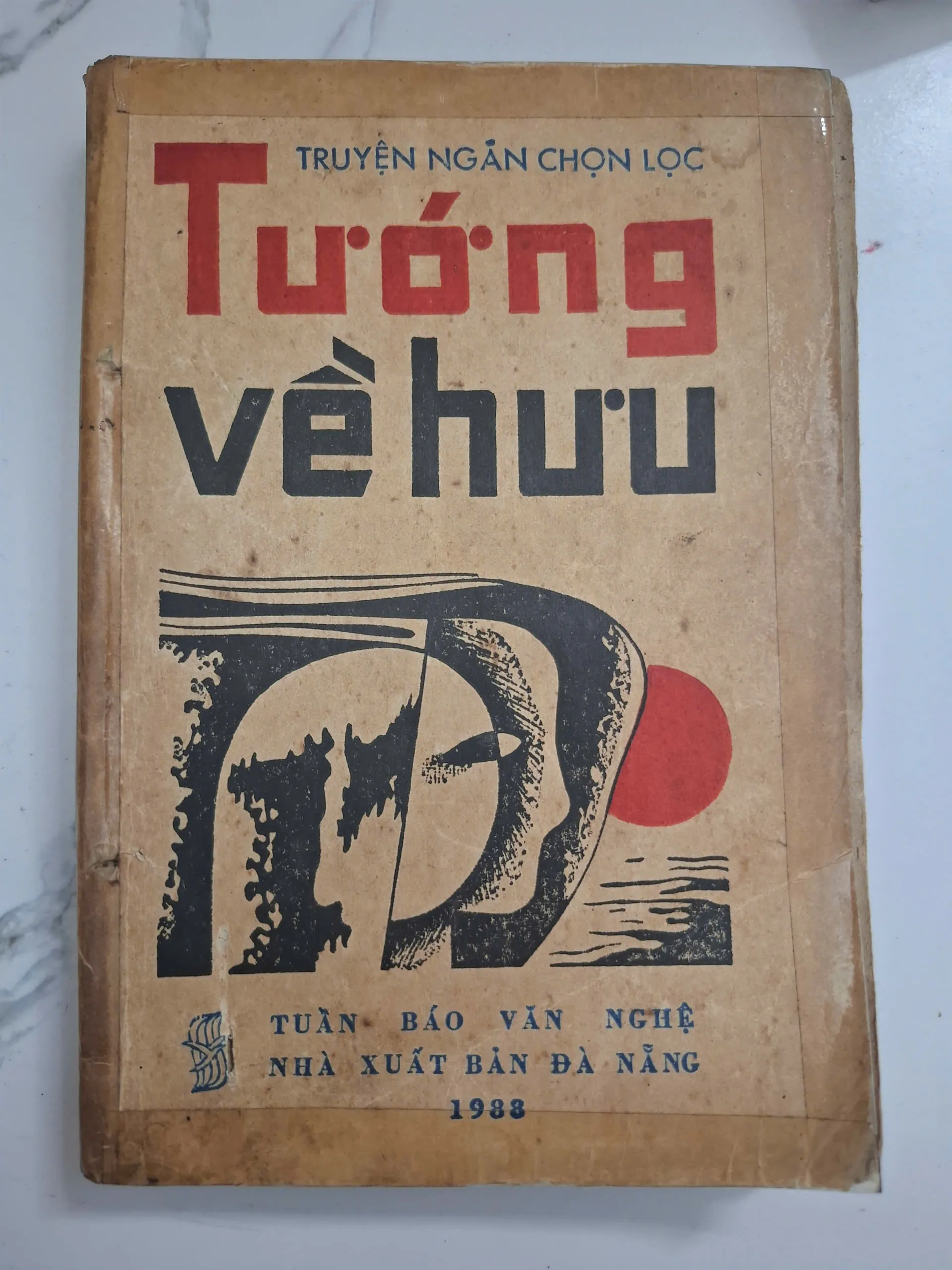 Tướng về hưu - Nguyễn Huy Thiệp - Truyện ngắn