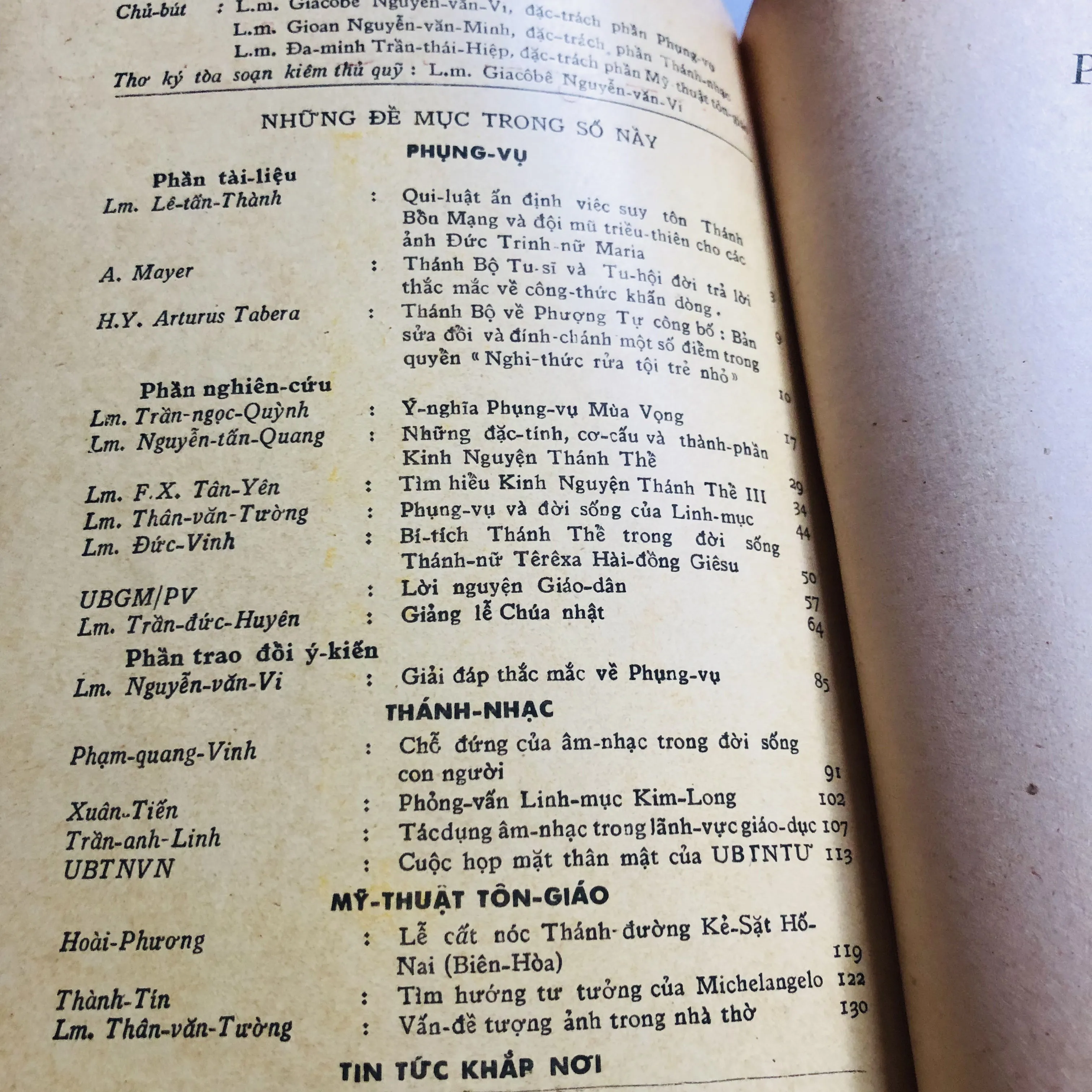 2 CUỐN TẠP CHÍ CÔNG GIÁO XƯA 1964 & 1973 752813