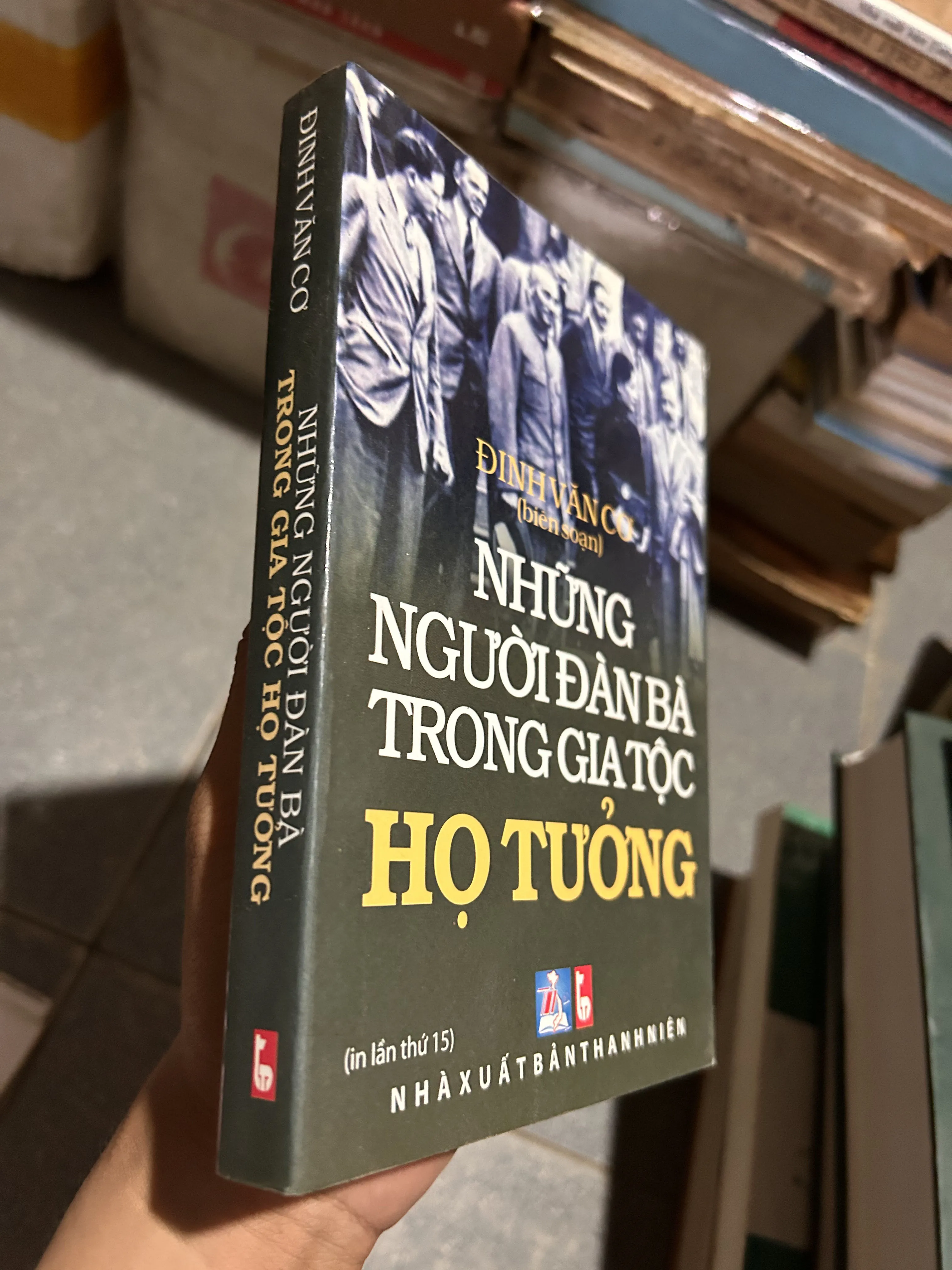 Những người đàn bà trong gia đình họ tưởng