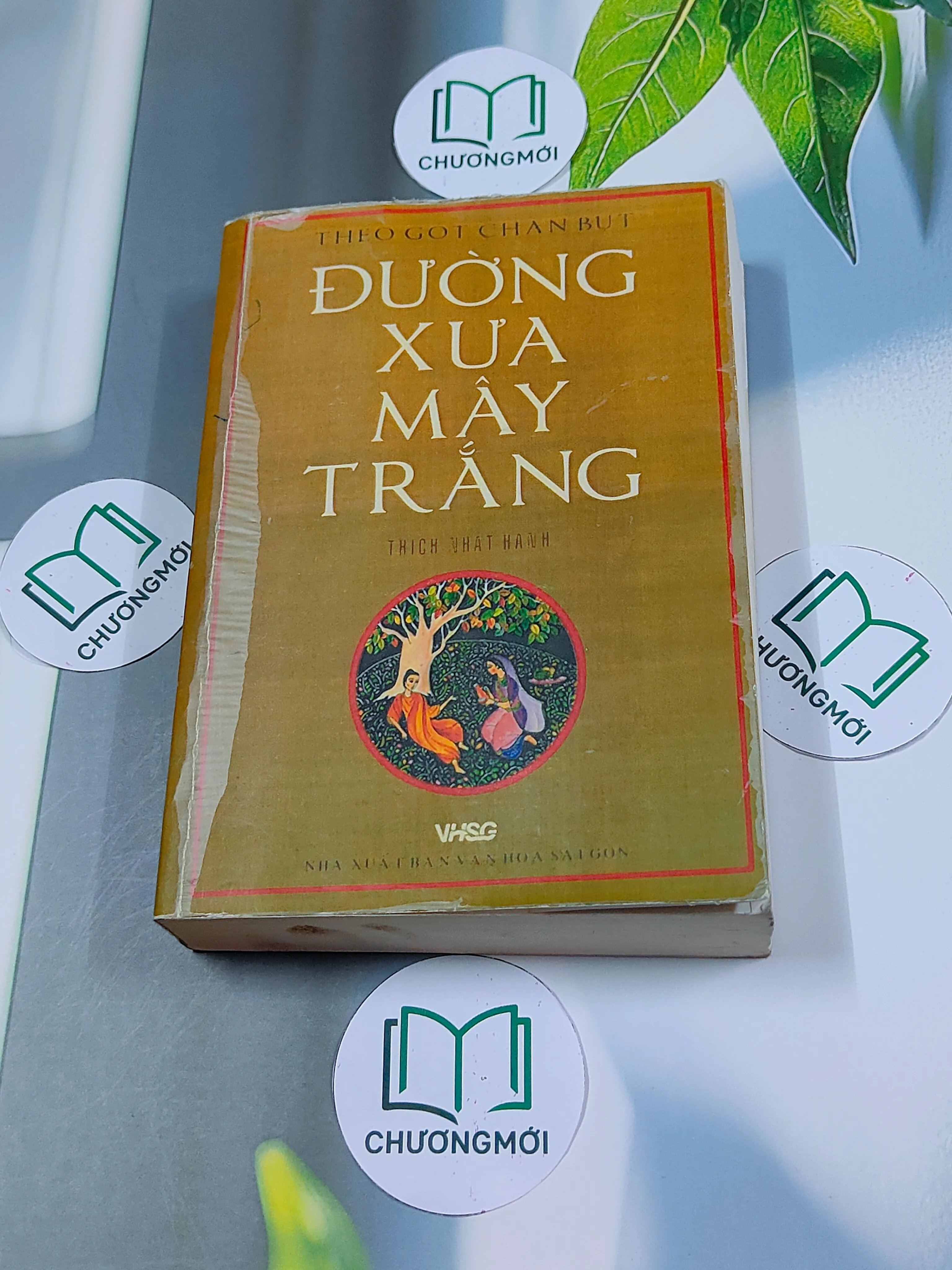 Đường xưa mây trắng theo gót chân Bụt - Thích Nhất Hạnh