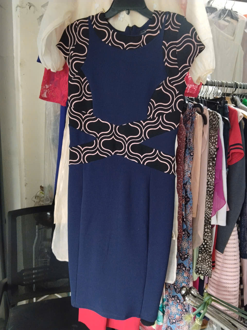 Đầm R&K size S giá 65k