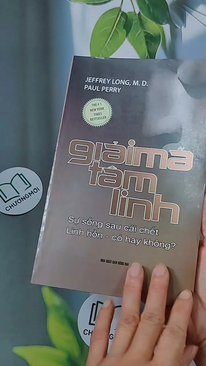 Giải mã tâm linh - Jeffrey Long 688519