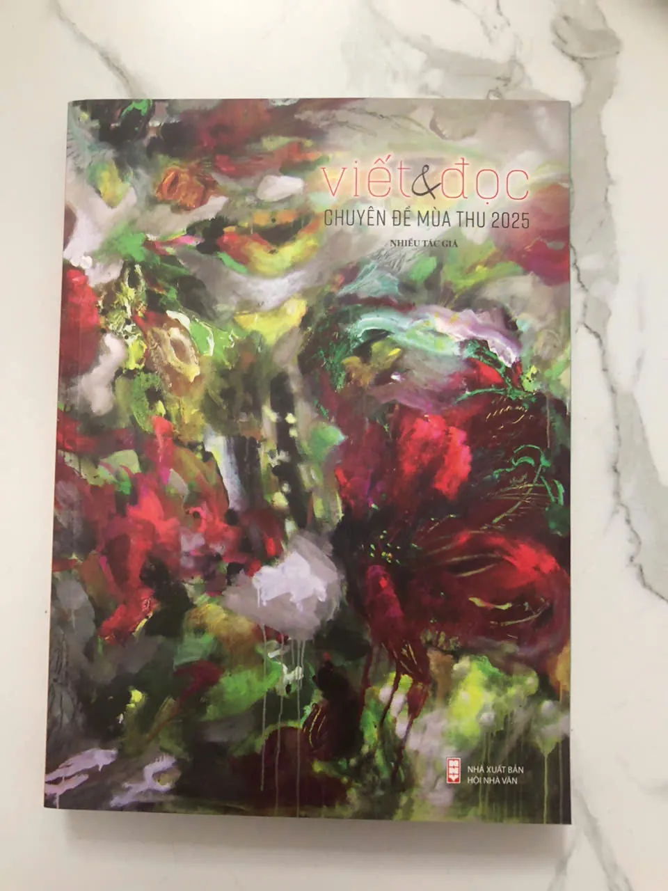 Viết & Đọc: Chuyên đề Mùa Thu 2025 - Nhiều tác giả