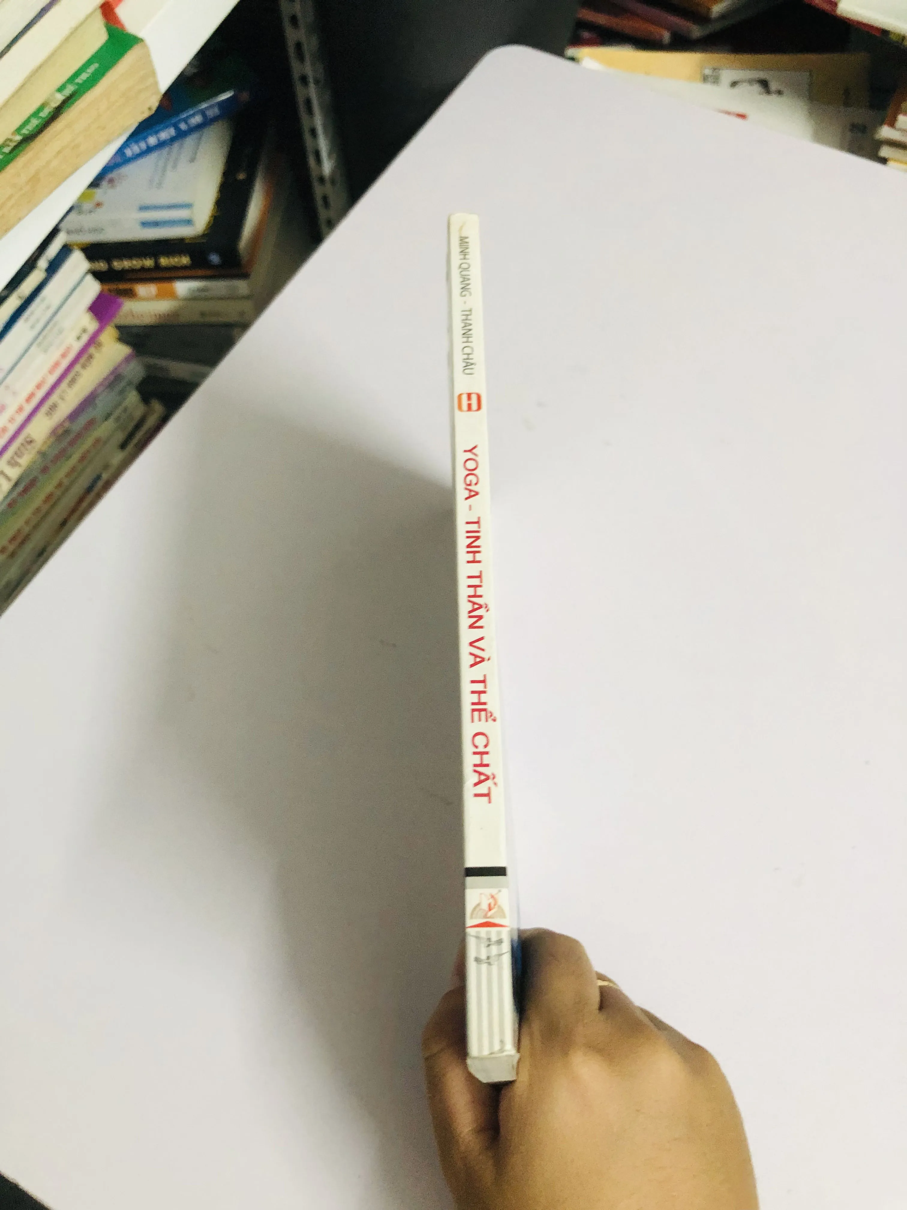 YOGA TINH THẦN & THỂ CHẤT 605363