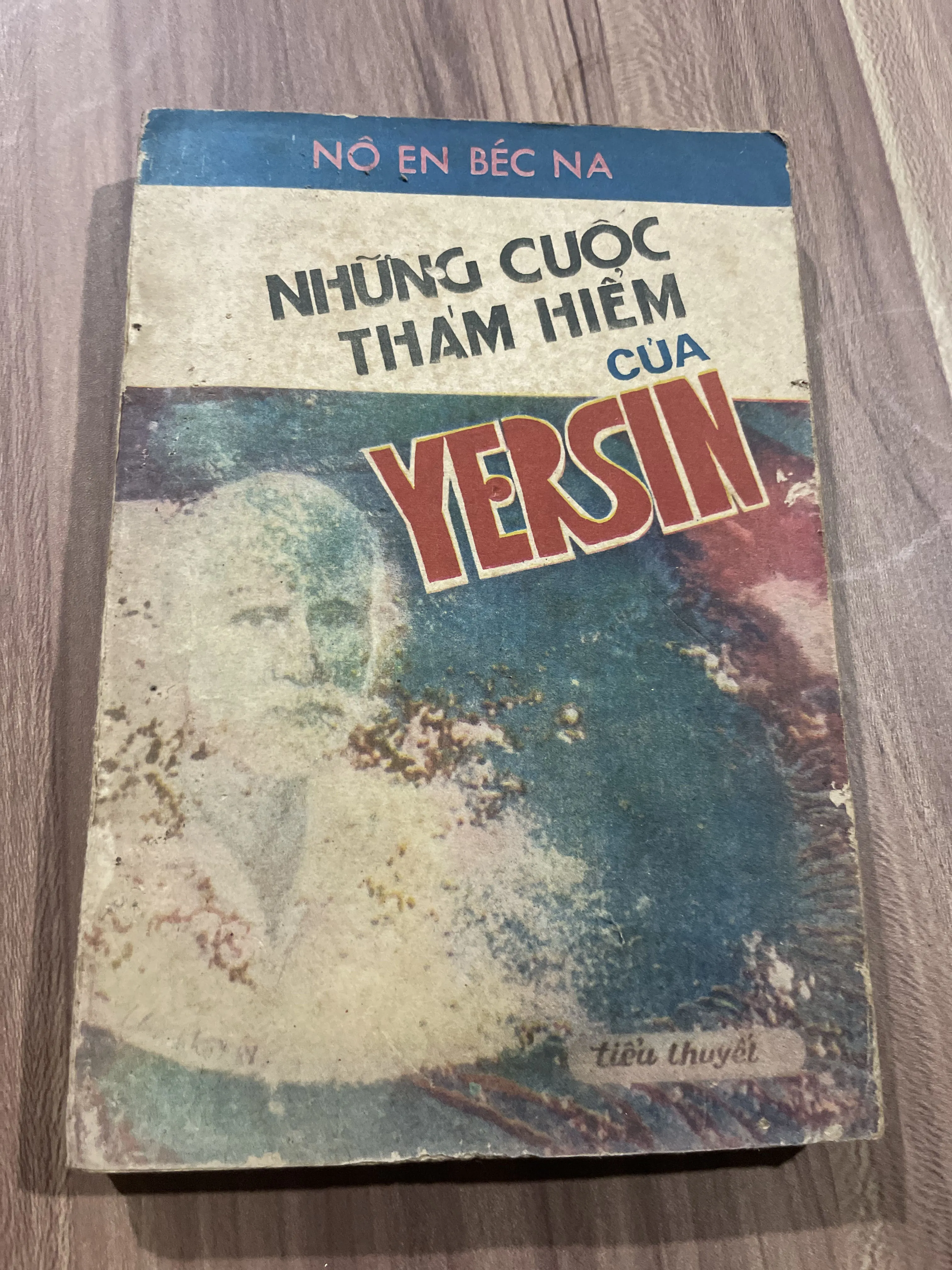 Những cuộc thám hiểu của Yersin, sách bị mọt- không ảnh hưởng nội dung