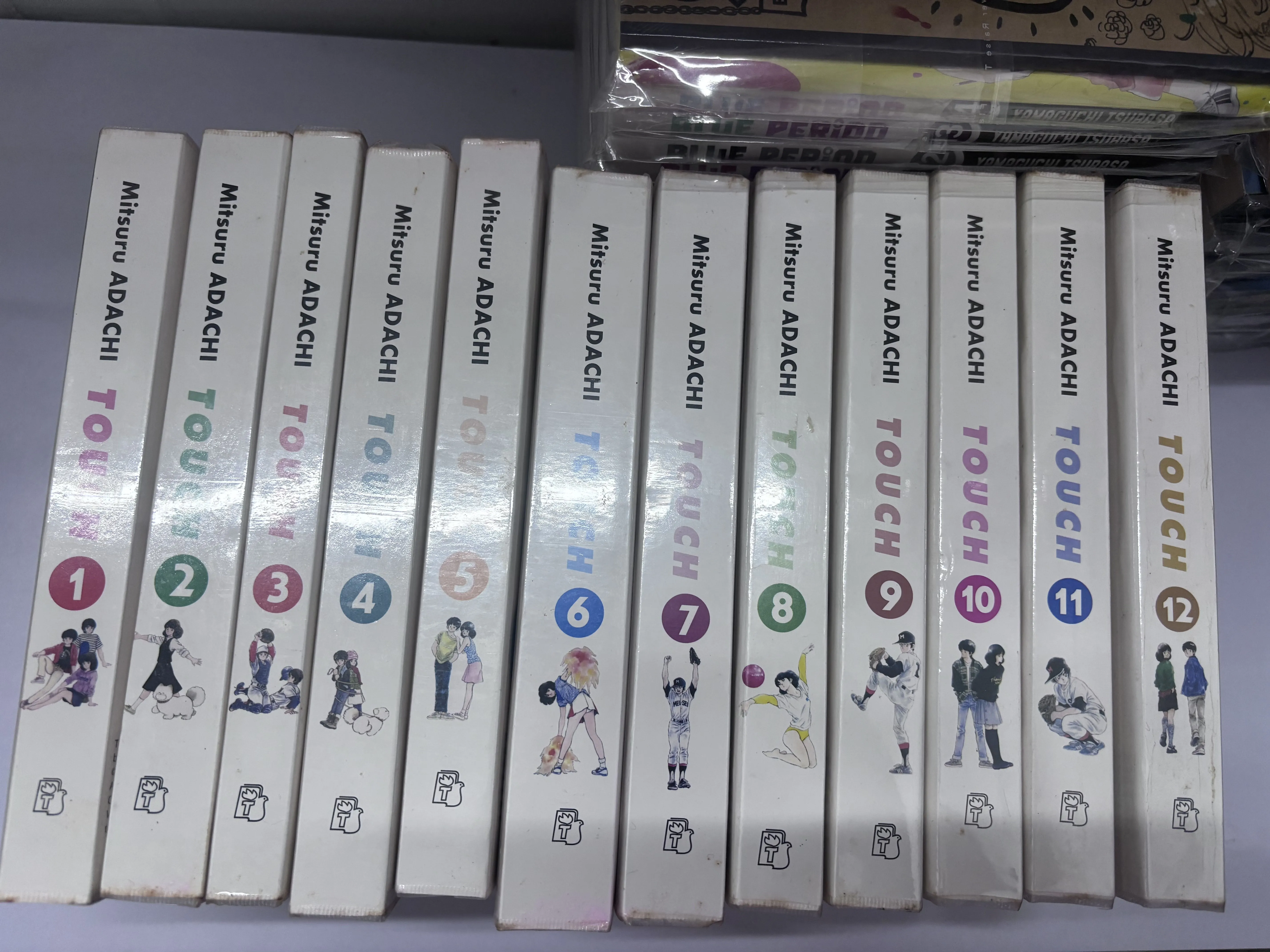 Truyện tranh - Touch full 12t (đủ bookmark) 995915