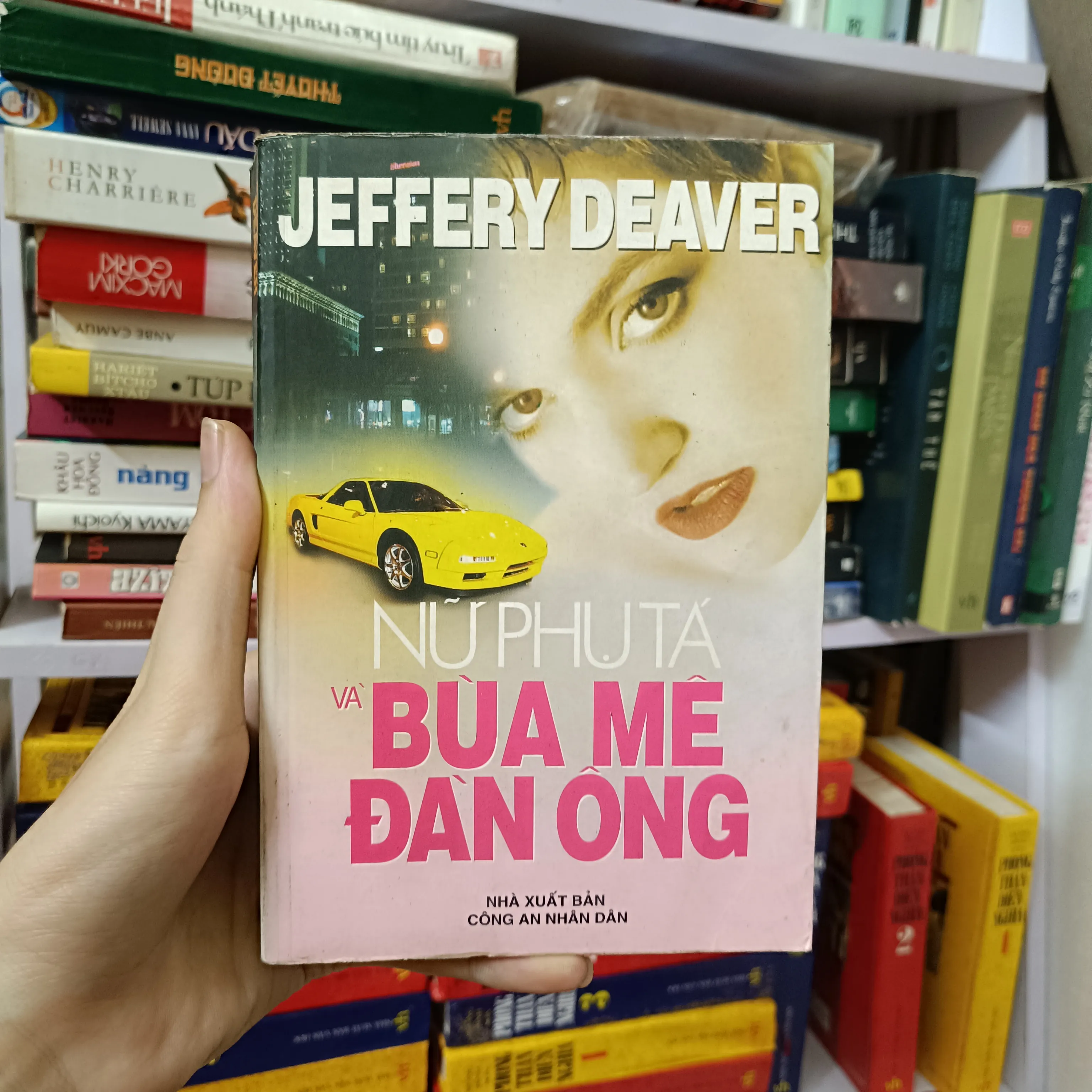 Nữ phụ tá và bùa mê đàm ông - Jeffery Deaver