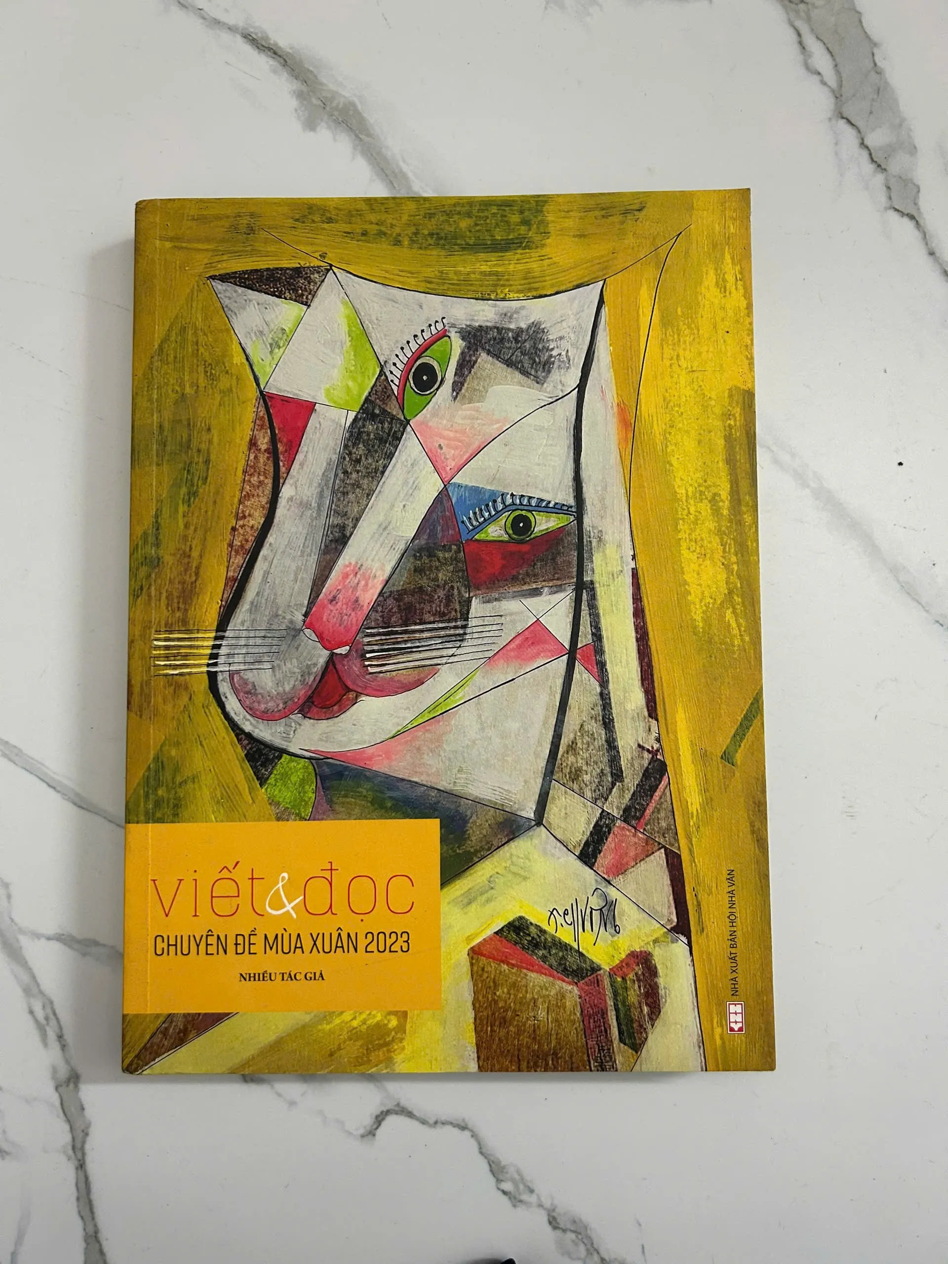 Viết & Đọc (Mùa Xuân 2023)