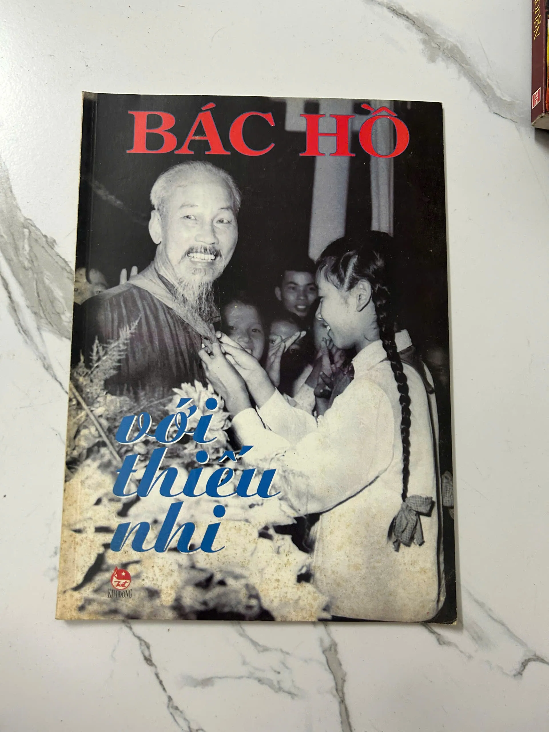 Bác Hồ với thiếu nhi - Nhiều tác giả