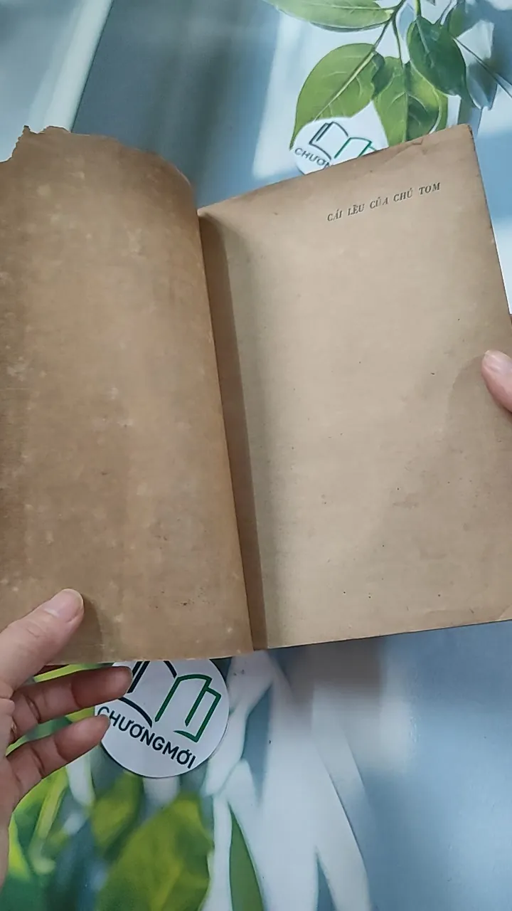 [XƯA] Cái Lều Của Chú Tom - Sách Song Ngữ (1985) - Harriet Beecher Stowe 776092