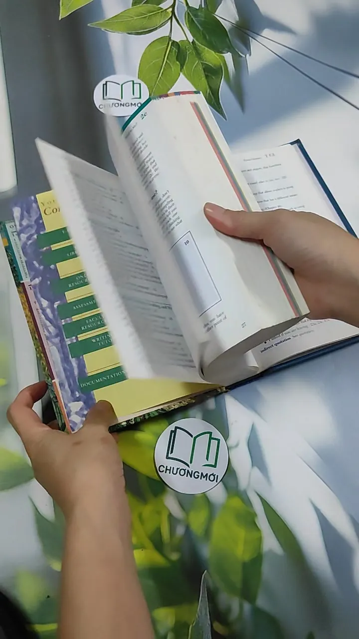 [MIỄN PHÍ BỌC SÁCH] Handbook for Writers - Simon & Schuster 750825