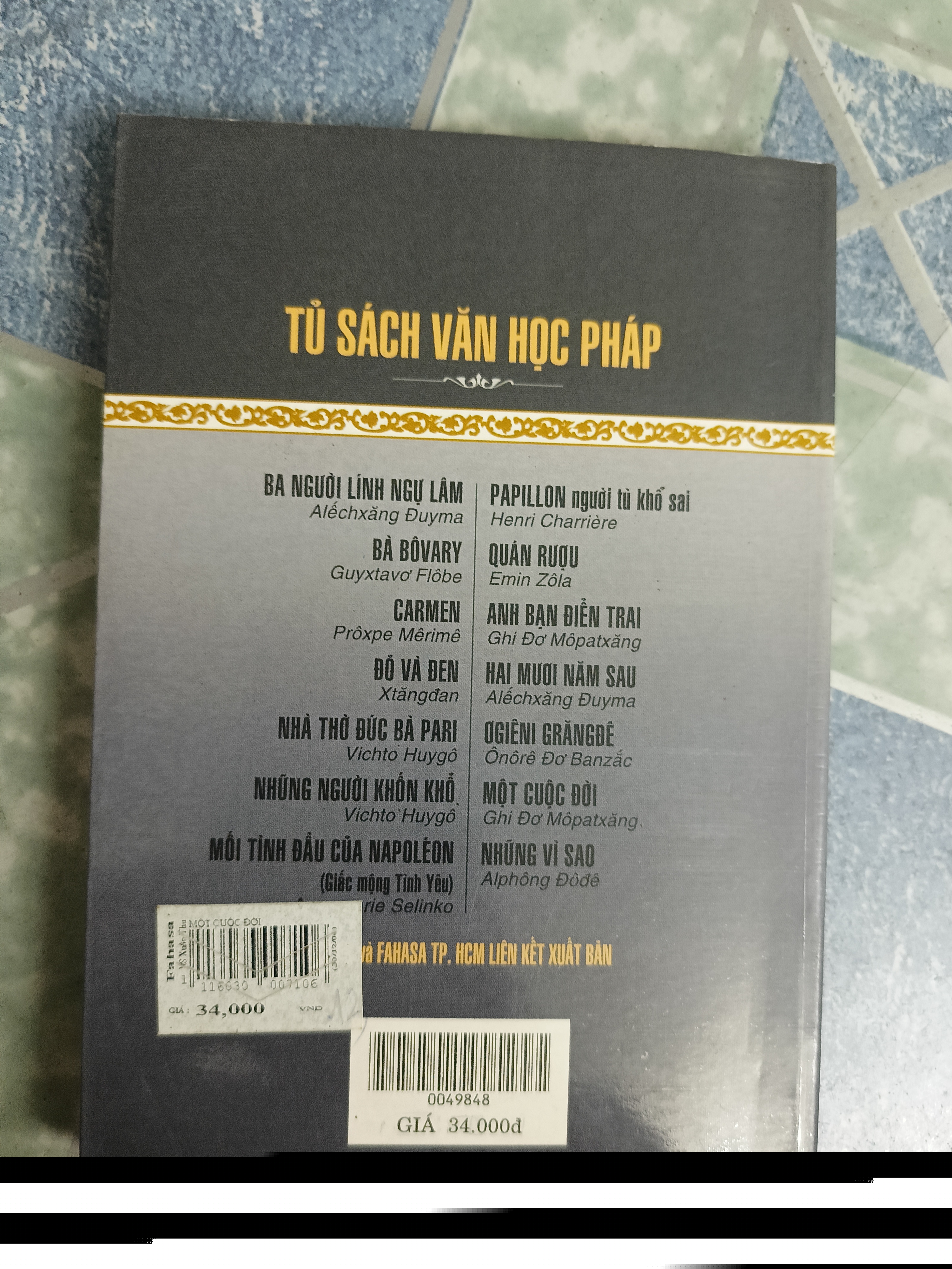 Một cuộc đời - Ghi Đơ Môpatxăng 543453