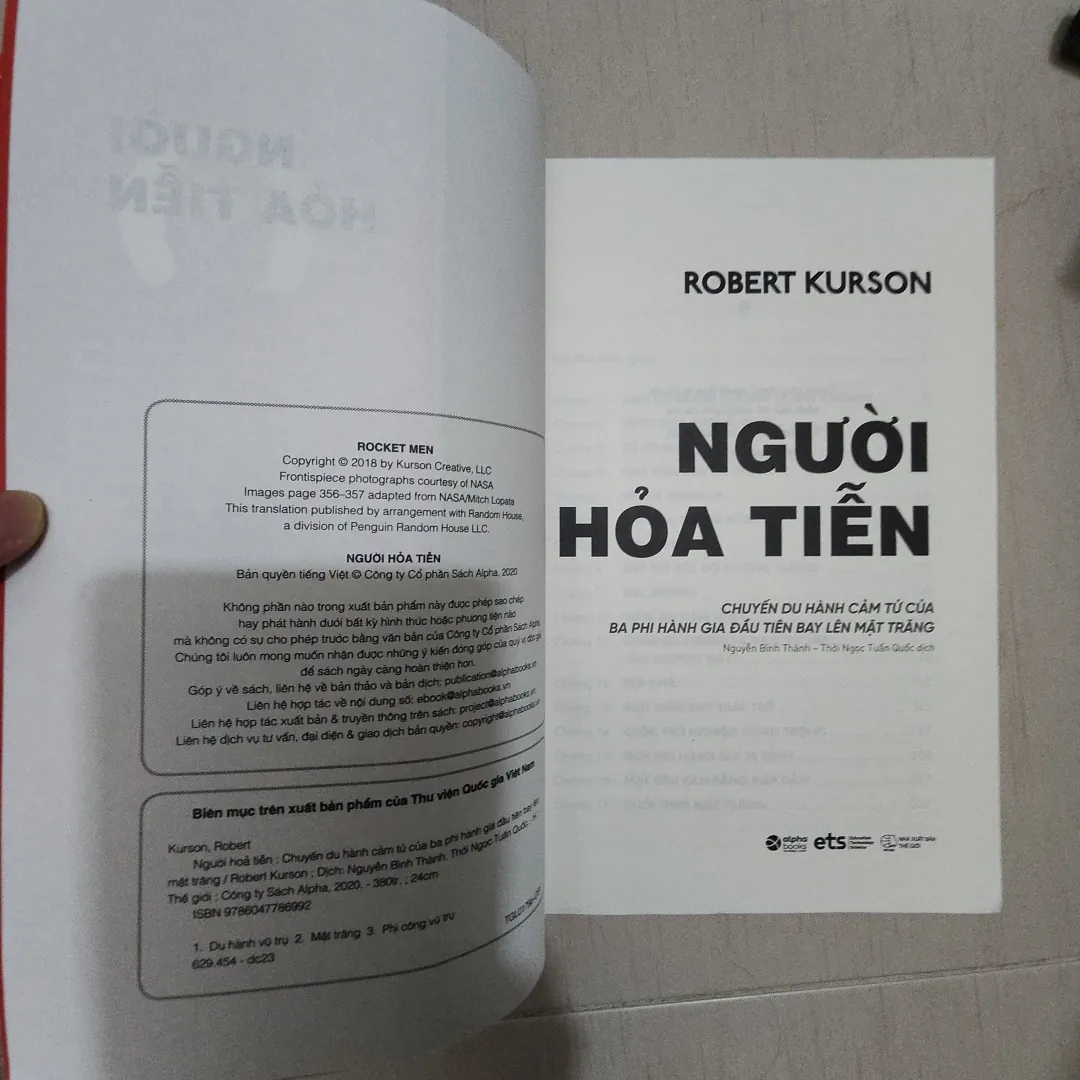 Sách combo 2 quyển Con tàu ma của Thế chiến 2 và Người hỏa tiễn 536956