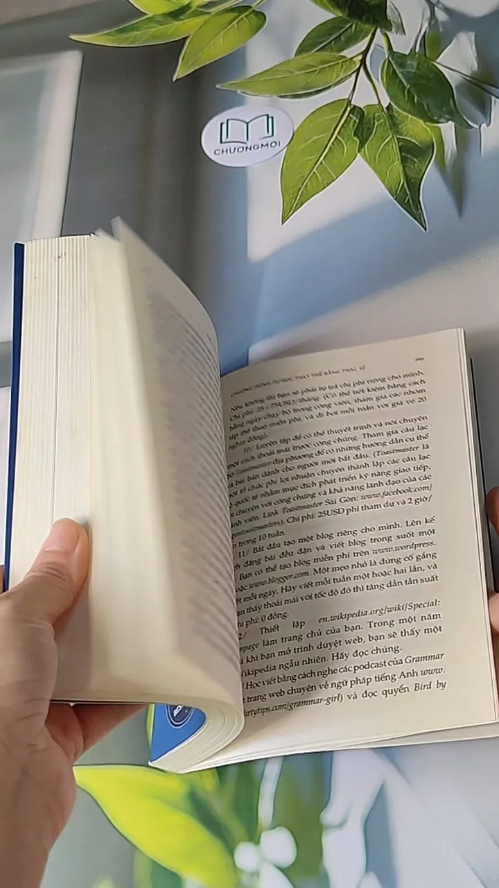 Tuổi trẻ đáng giá bao nhiêu? - Rossie Nguyễn 607729