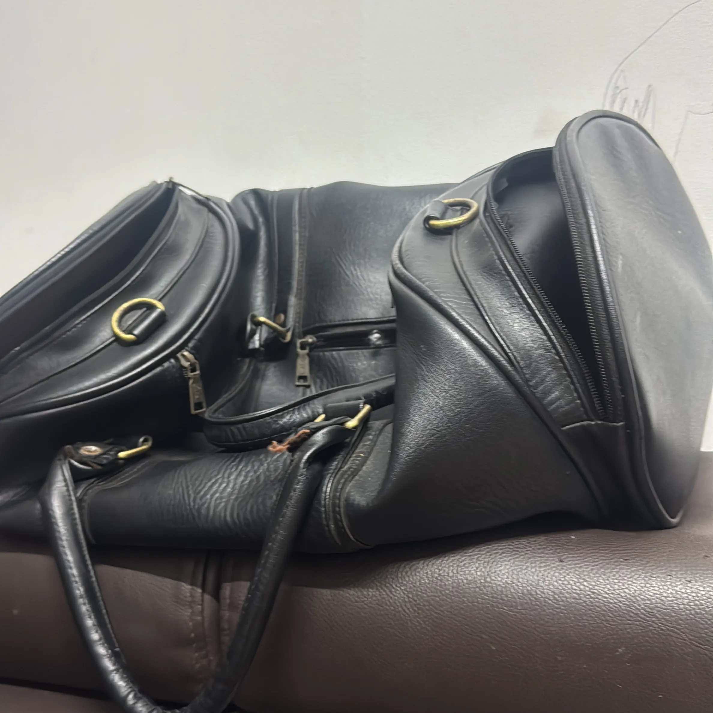 Túi trống chất liệu da simili