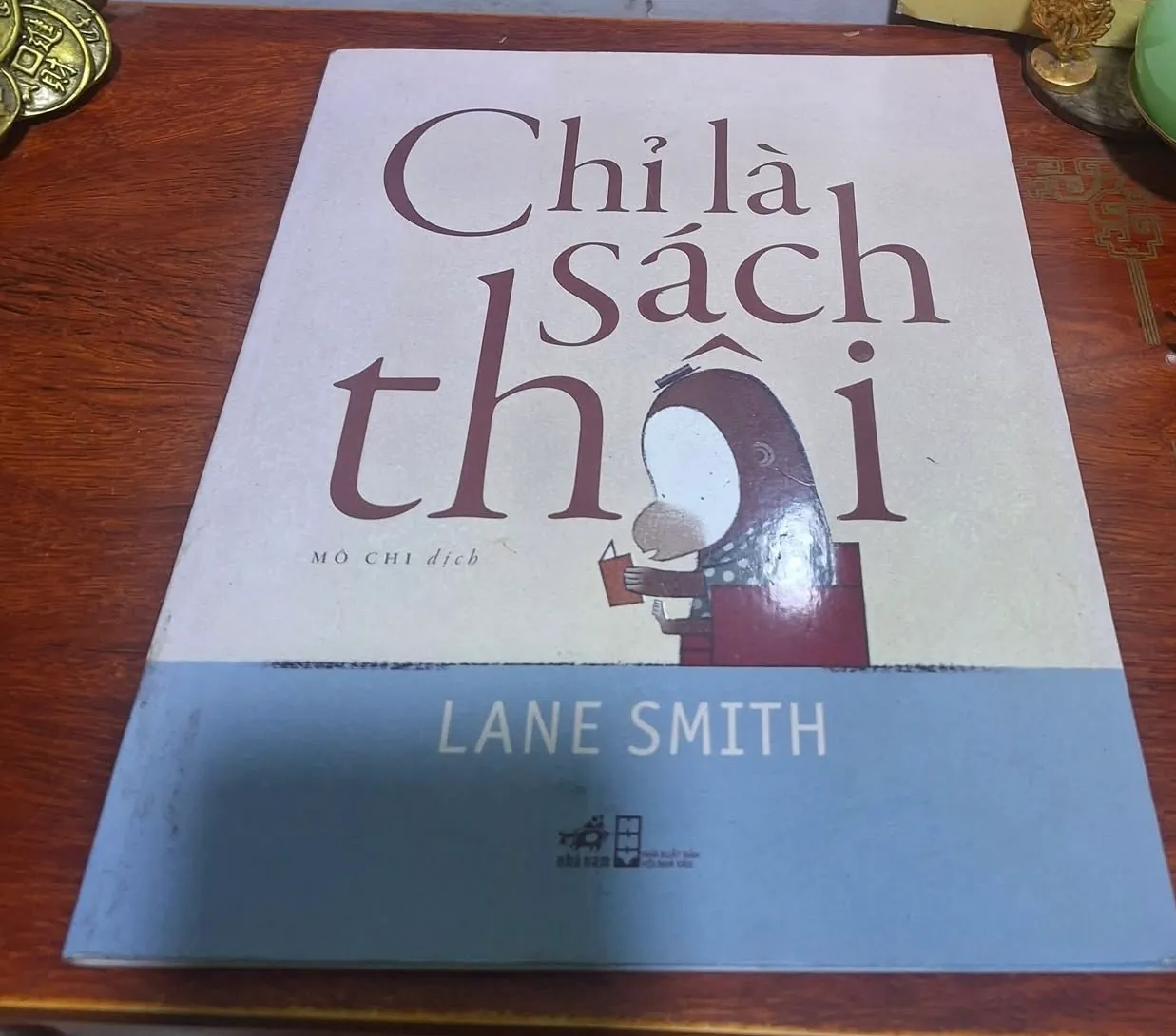 Chỉ là sách thôi