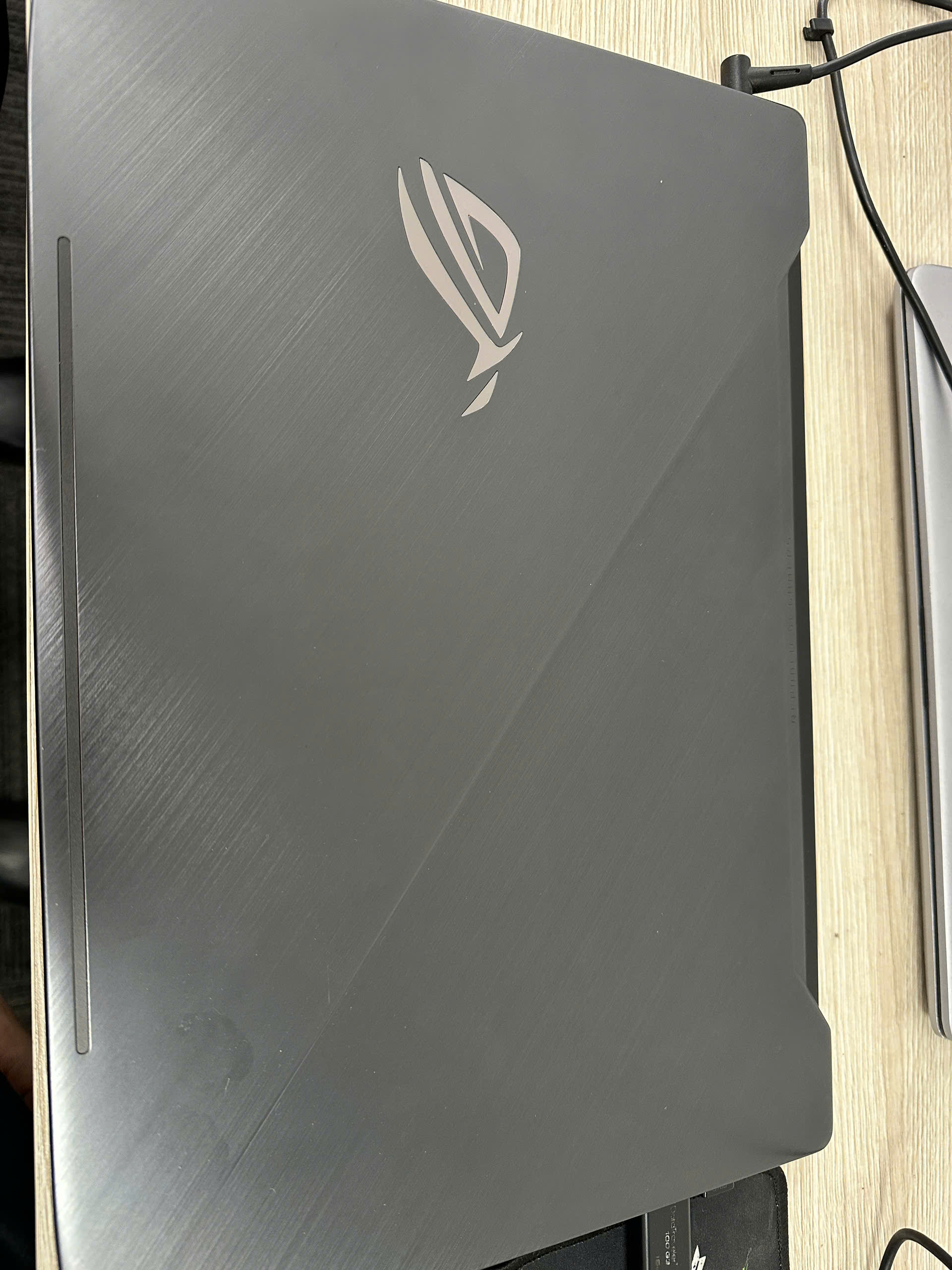 ASUS ROG GL503GE I7-8750H-16GB-1050TI-LED RGB 494566