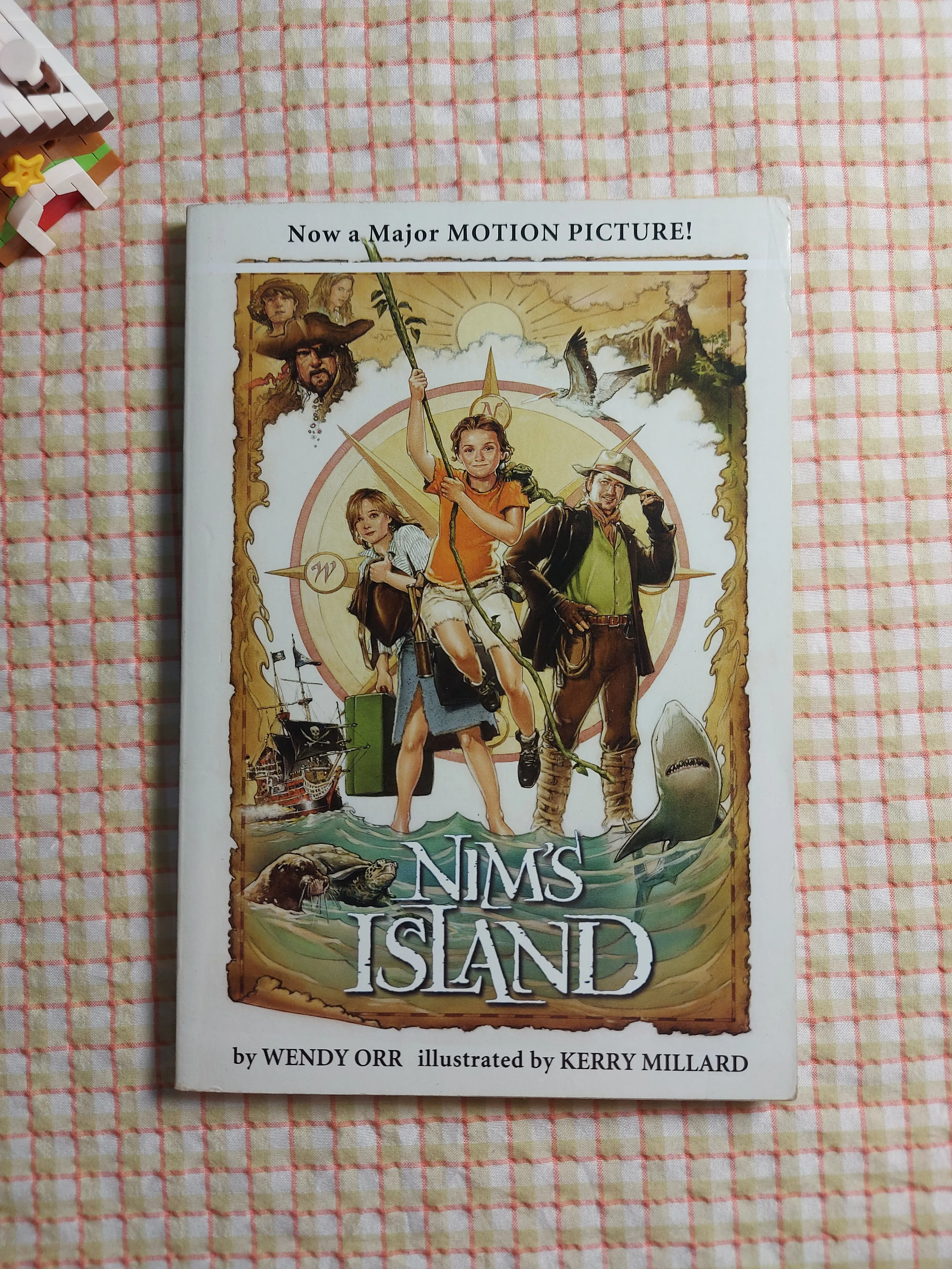 NIM’S ISLAND – Wendy Orr Minh họa: Kerry Millard | Now a Major Motion Picture
