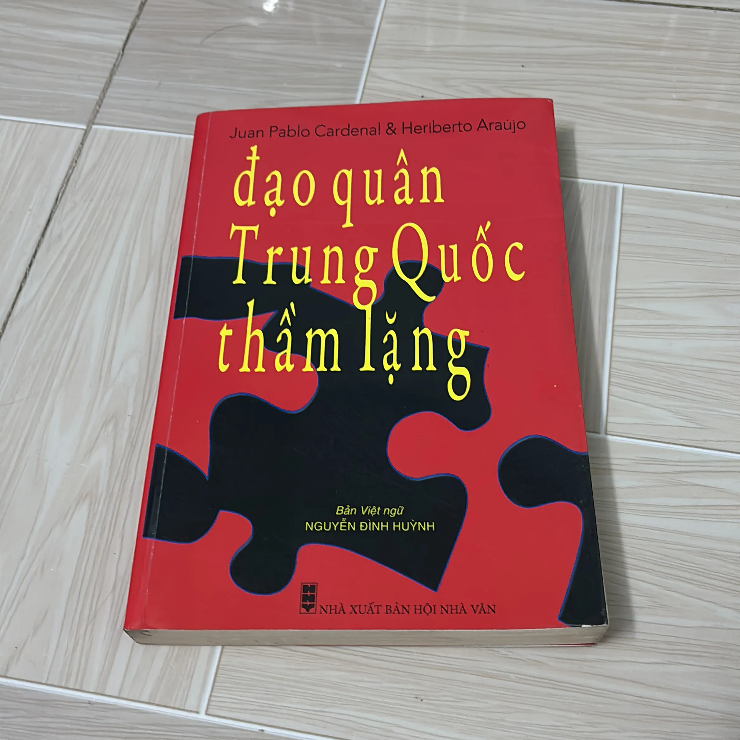 Sách cũ”Đạo quân Trung Quốc thầm lặng”