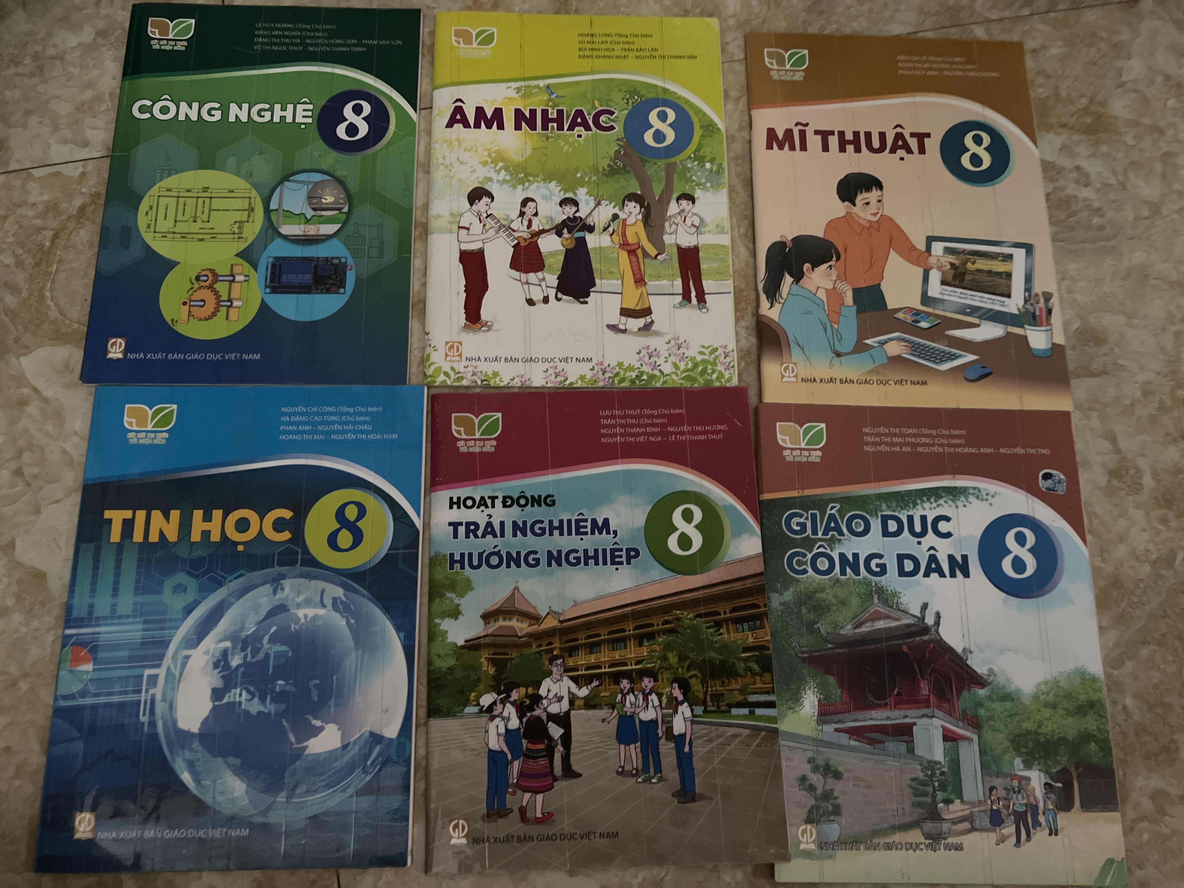 Combo 6 quyển lớp 8 kntt