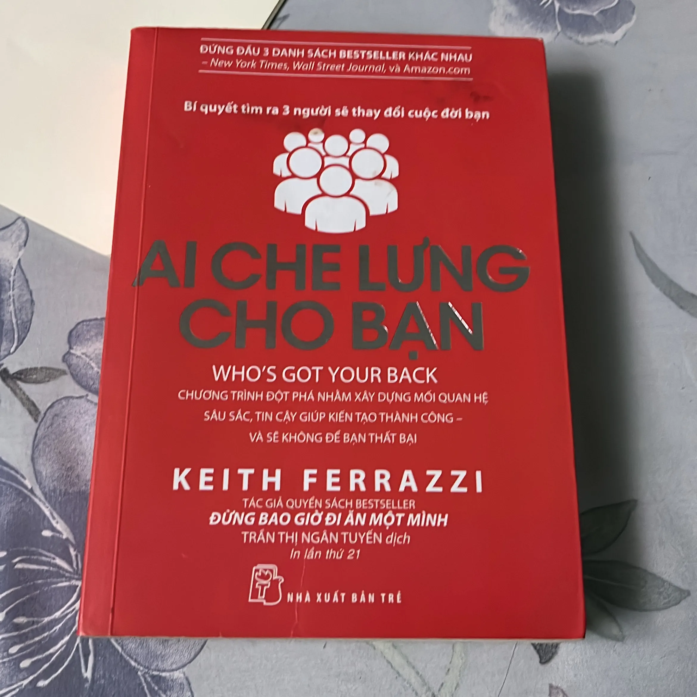 Sách Ai che lưng cho bạn