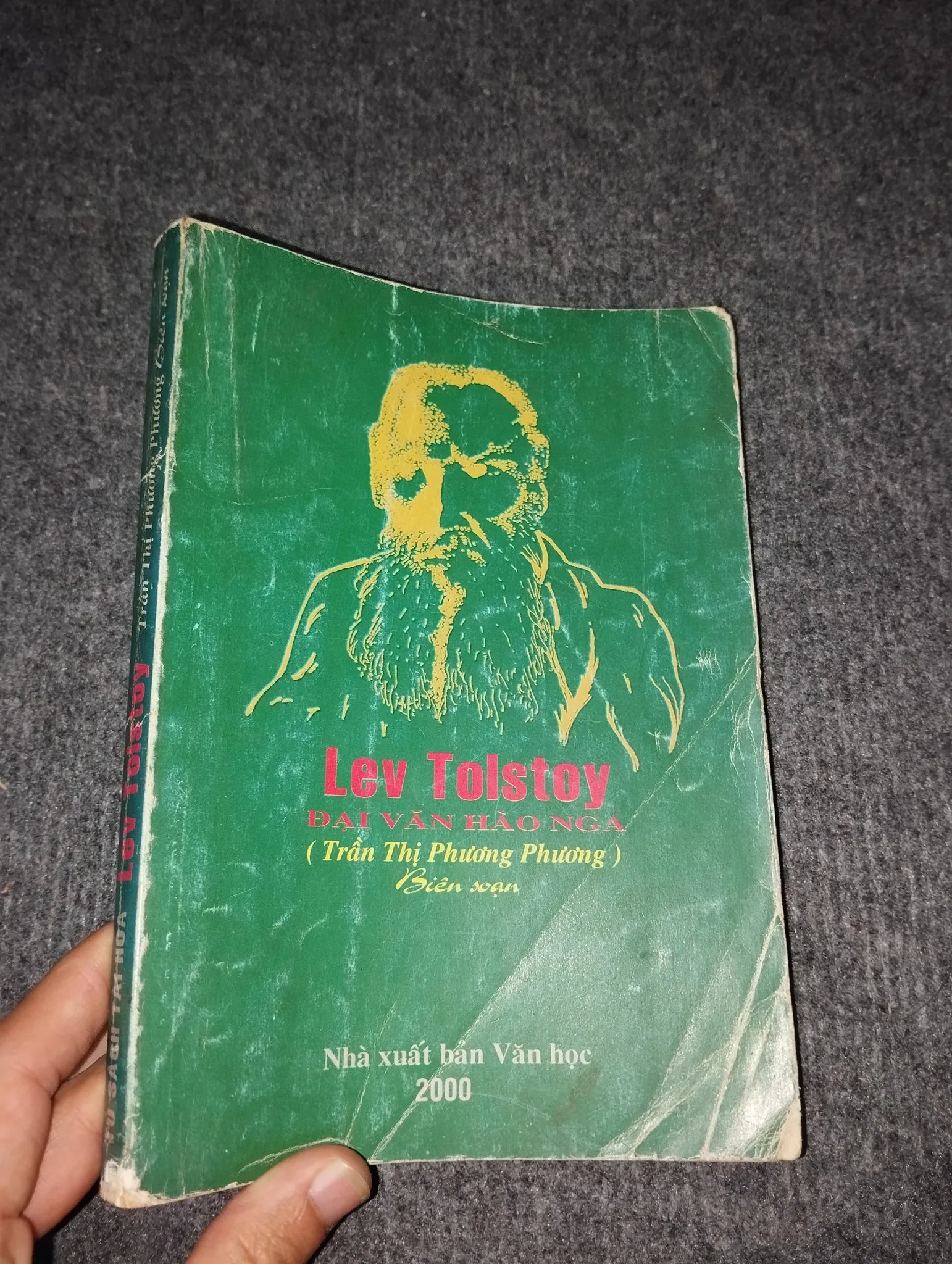 LEV TOLSTOY: ĐẠI VĂN HÀO NGA