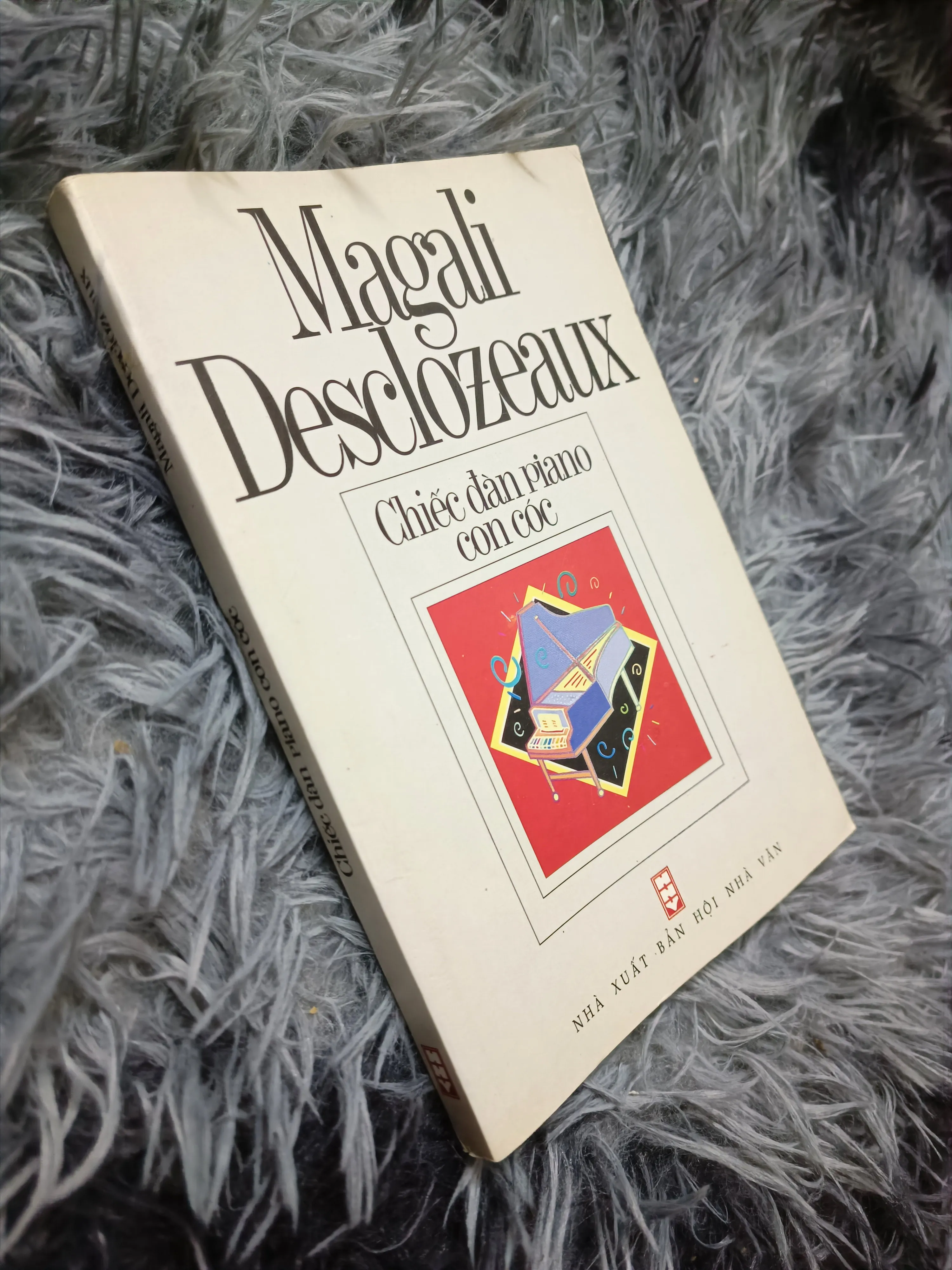 Chiếc đàn piano con cóc (Magali Desclozeaux)