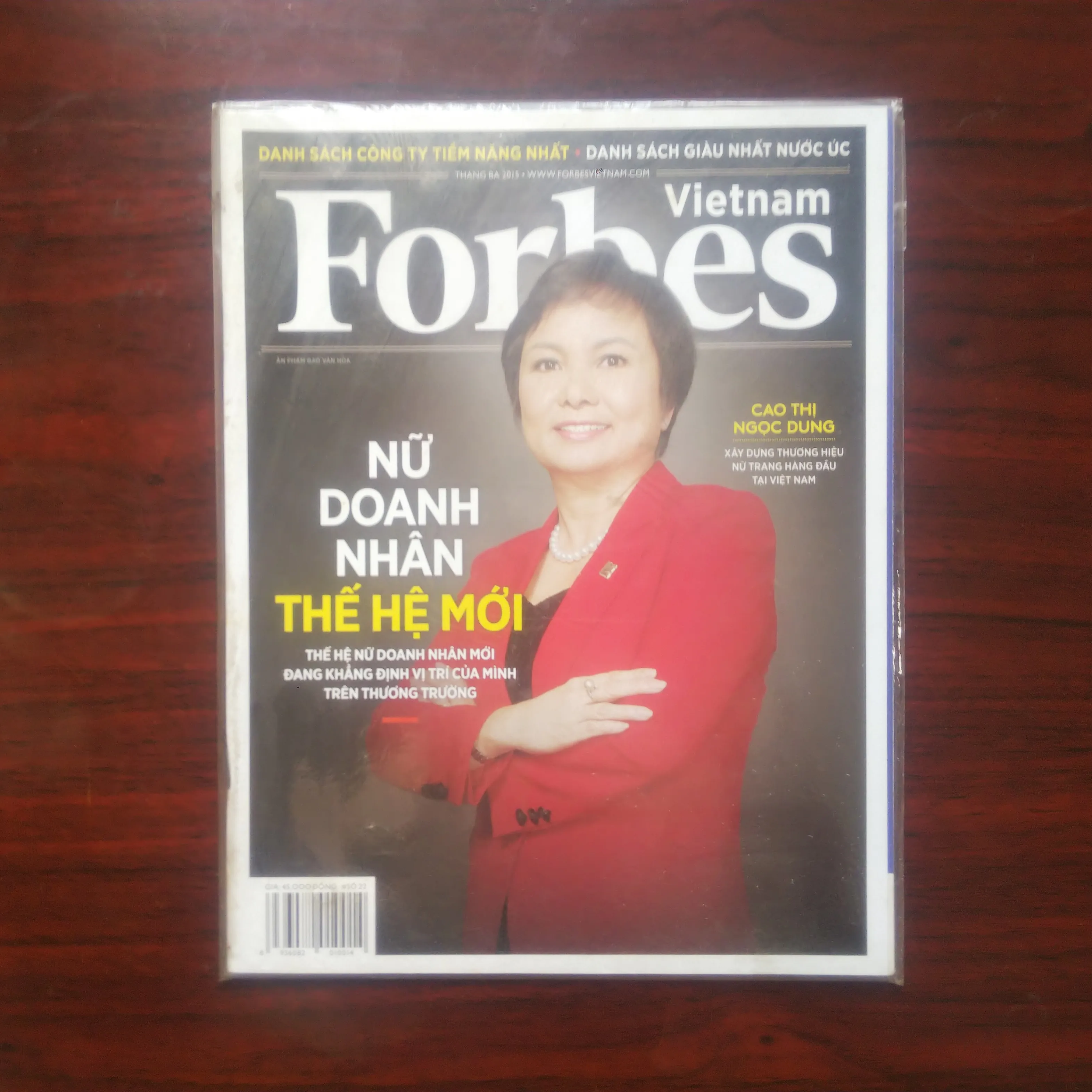 [Tạp Chí Kinh Tế] Forbes Vietnam (Số 22) Cao Thị Ngọc Dung - Chủ Tịch Công Ty Vàng Bạc PNJ