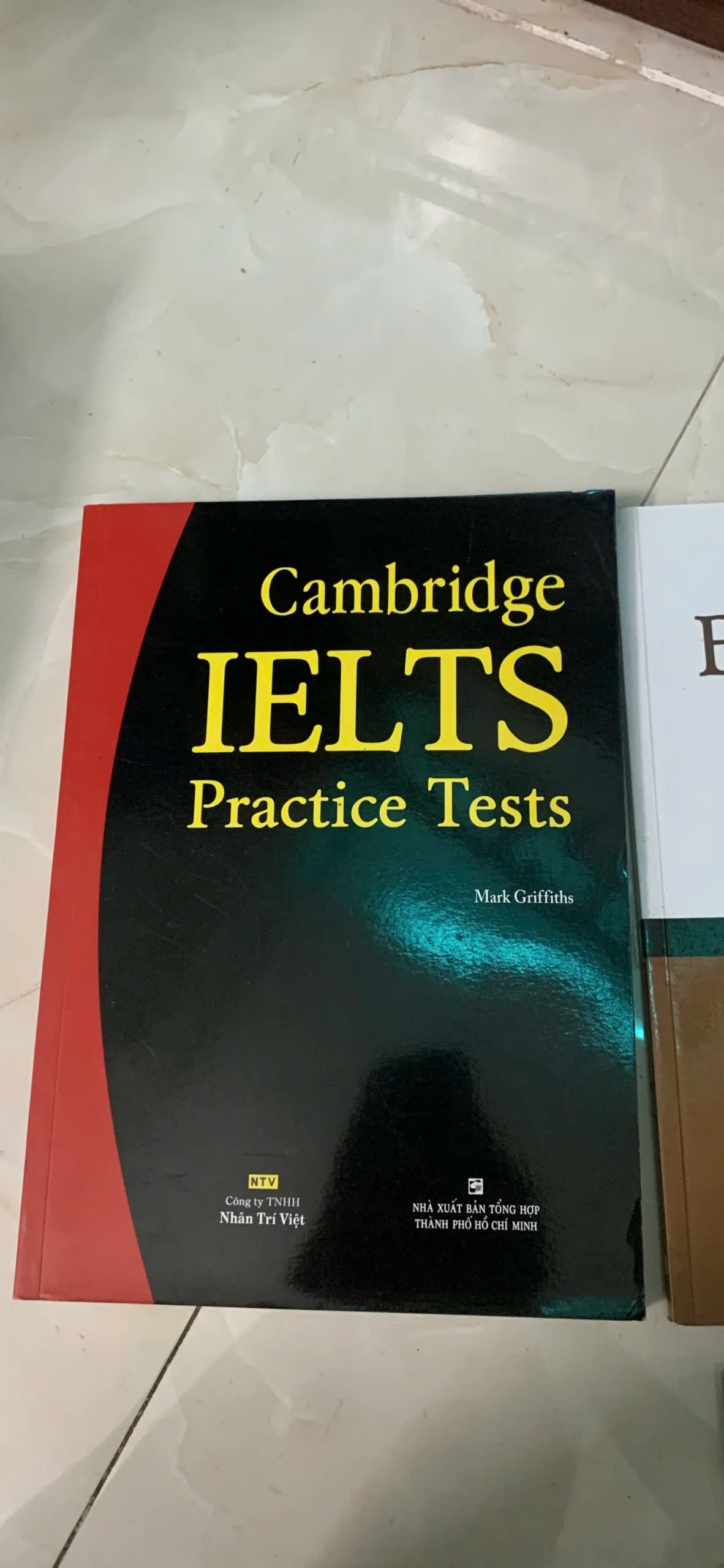Cambridge IELTS Practice Tests (đen đỏ)