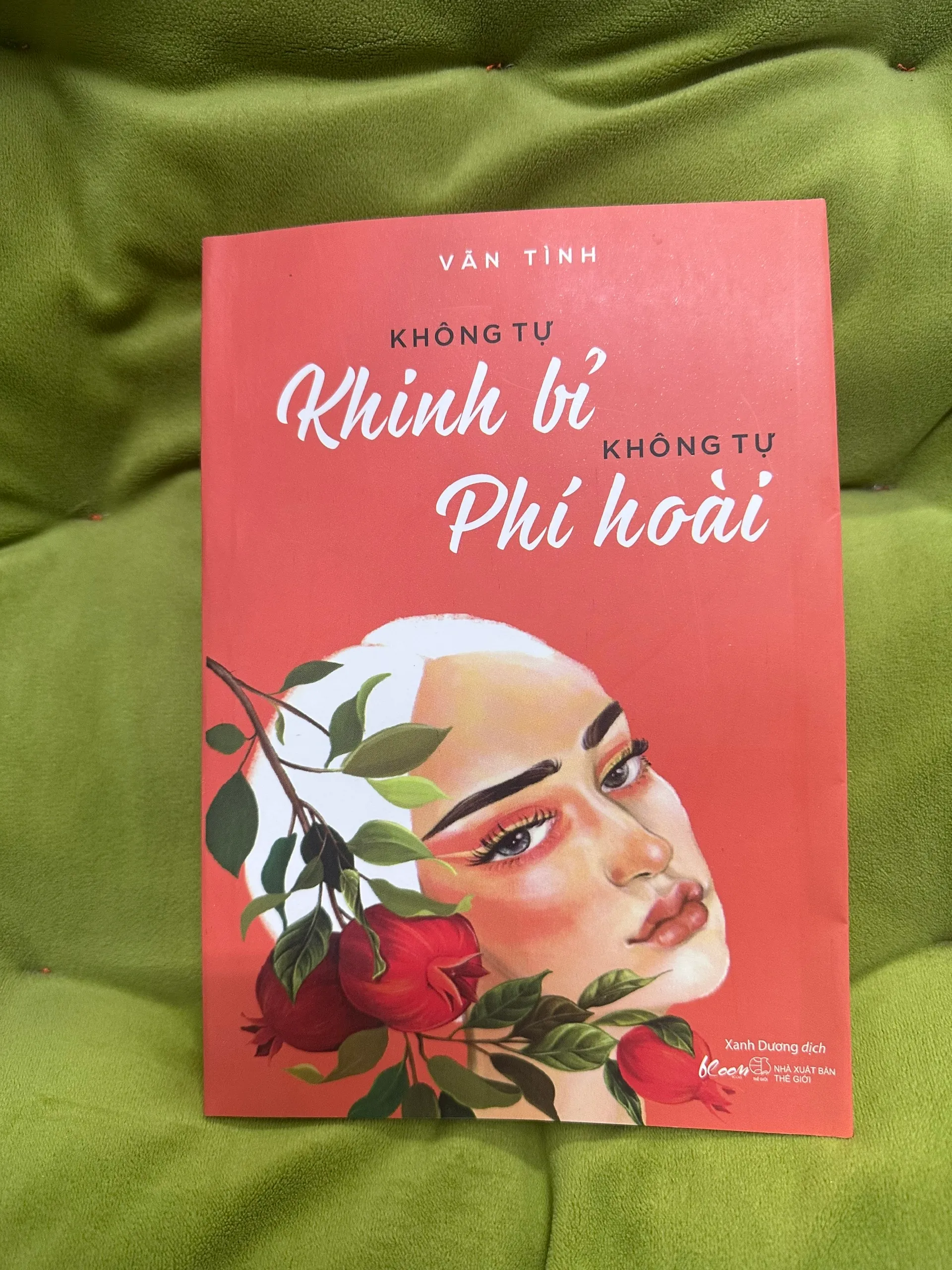 Không tự khinh bỉ Không tự phí hoài - Vãn Tình - Rất mới 100%