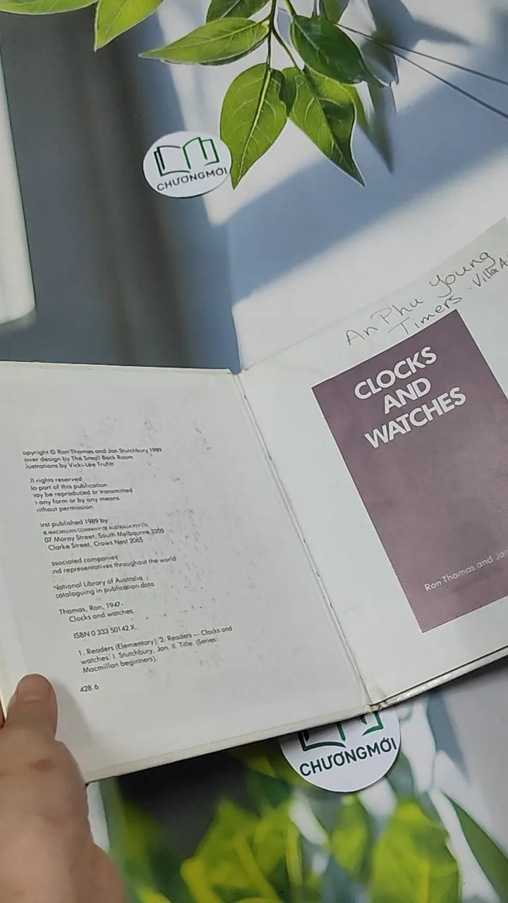 Clocks and Watches - Ron Thomas & Jan Stutchbury 750834